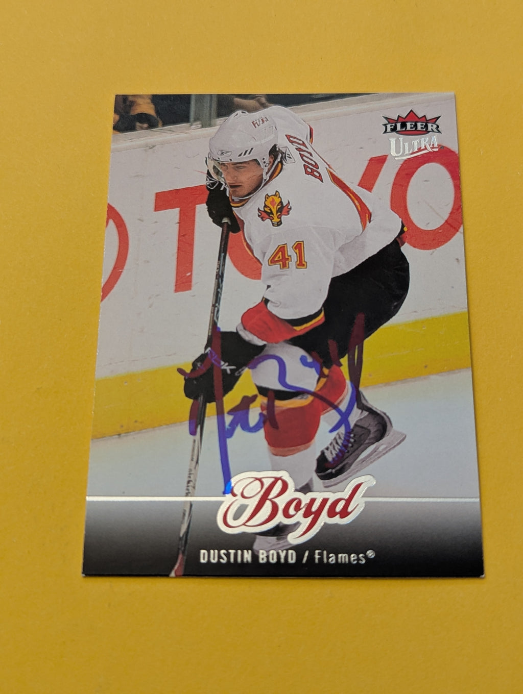 Dustin Boyd Signed Calgary Flames Card