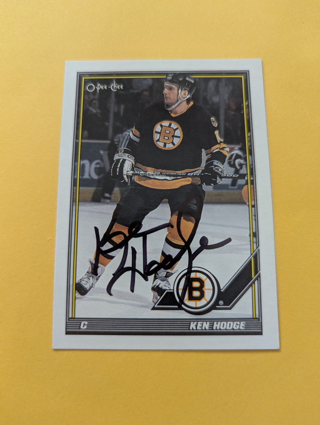Ken Hodge Signed Boston Bruins Card