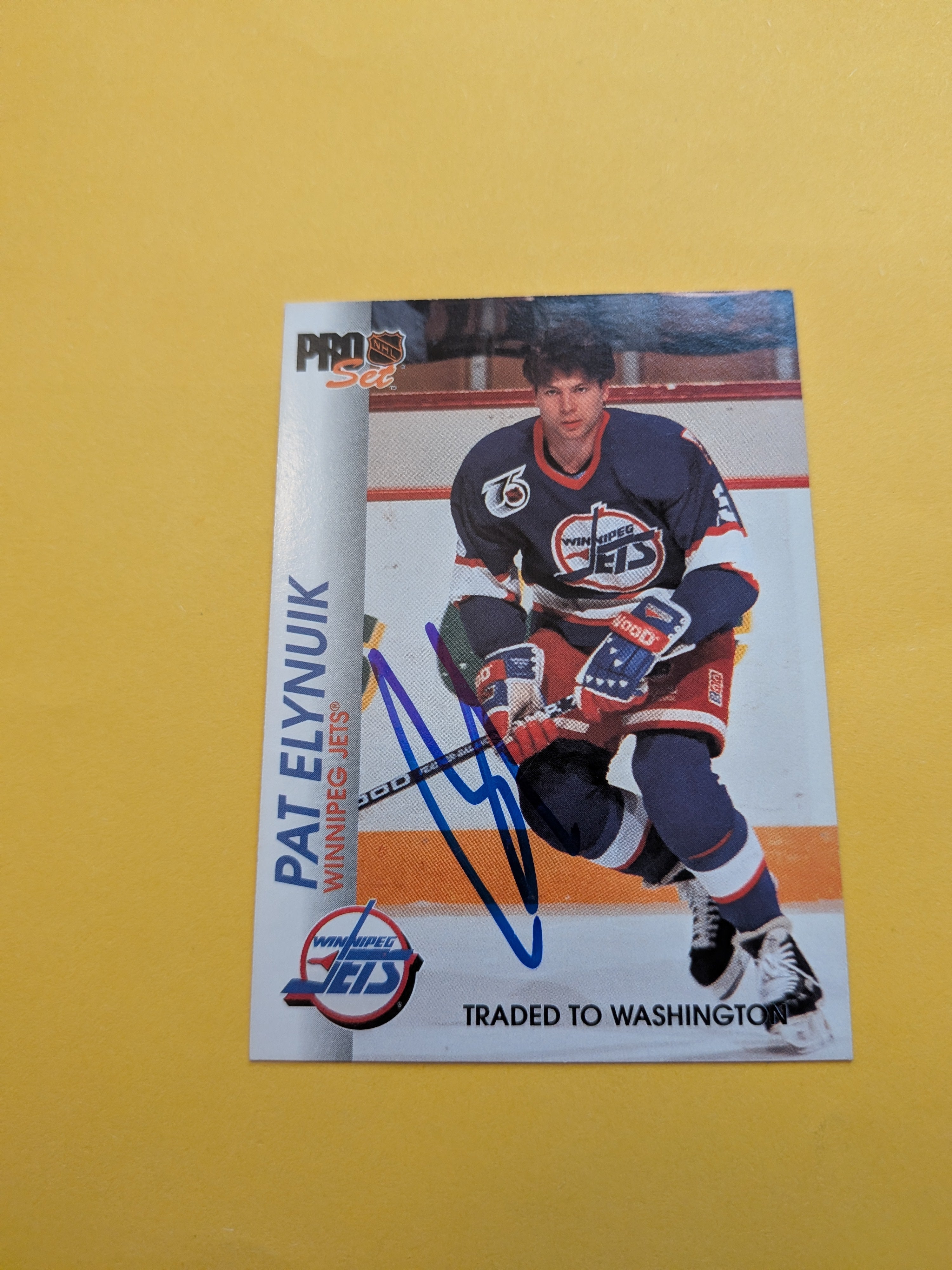 Pat Elynuik Signed Winnipeg Jets Card F
