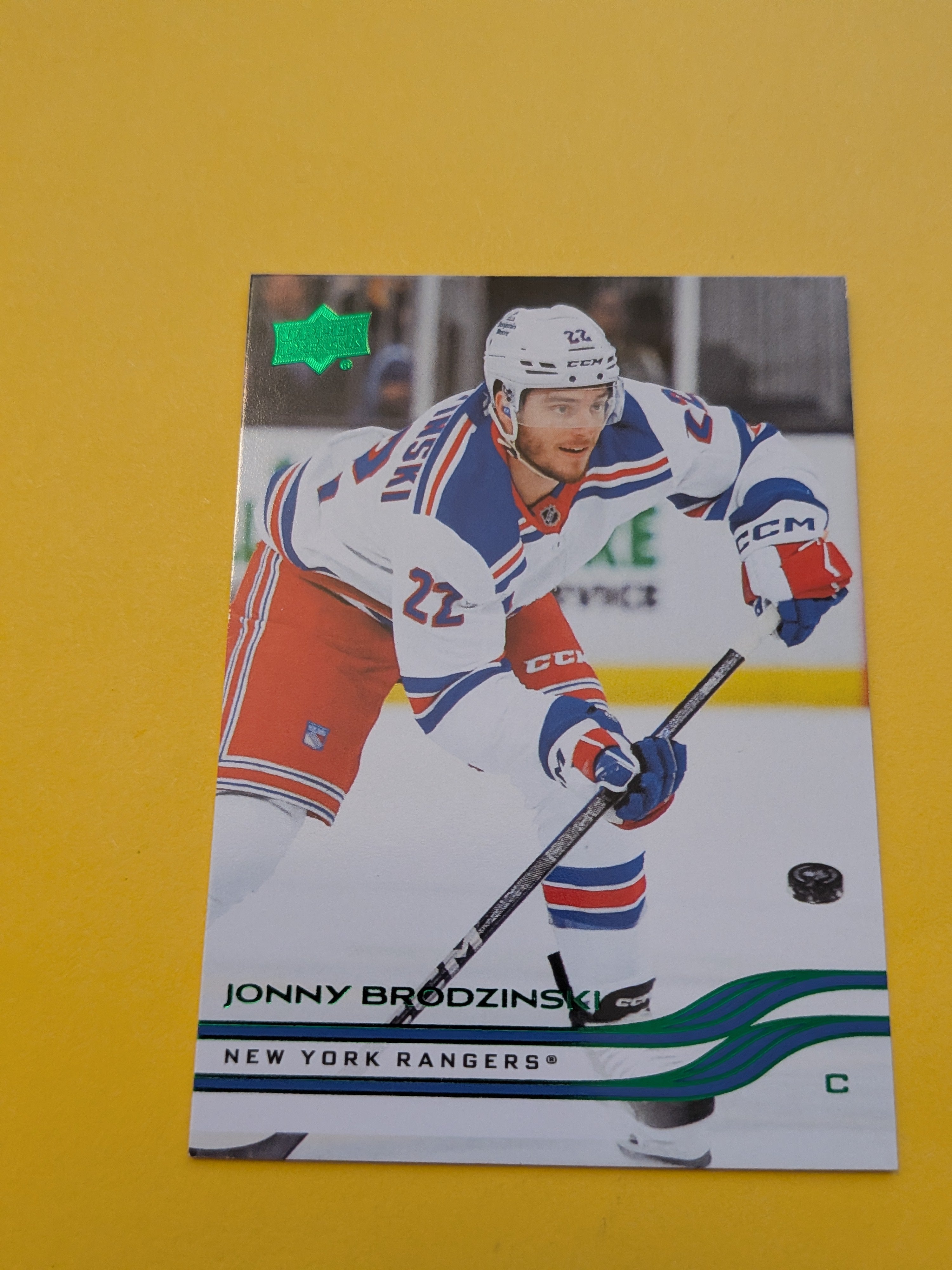 Johnny Brodzinski 25-26 Upper Deck Green Holiday Card