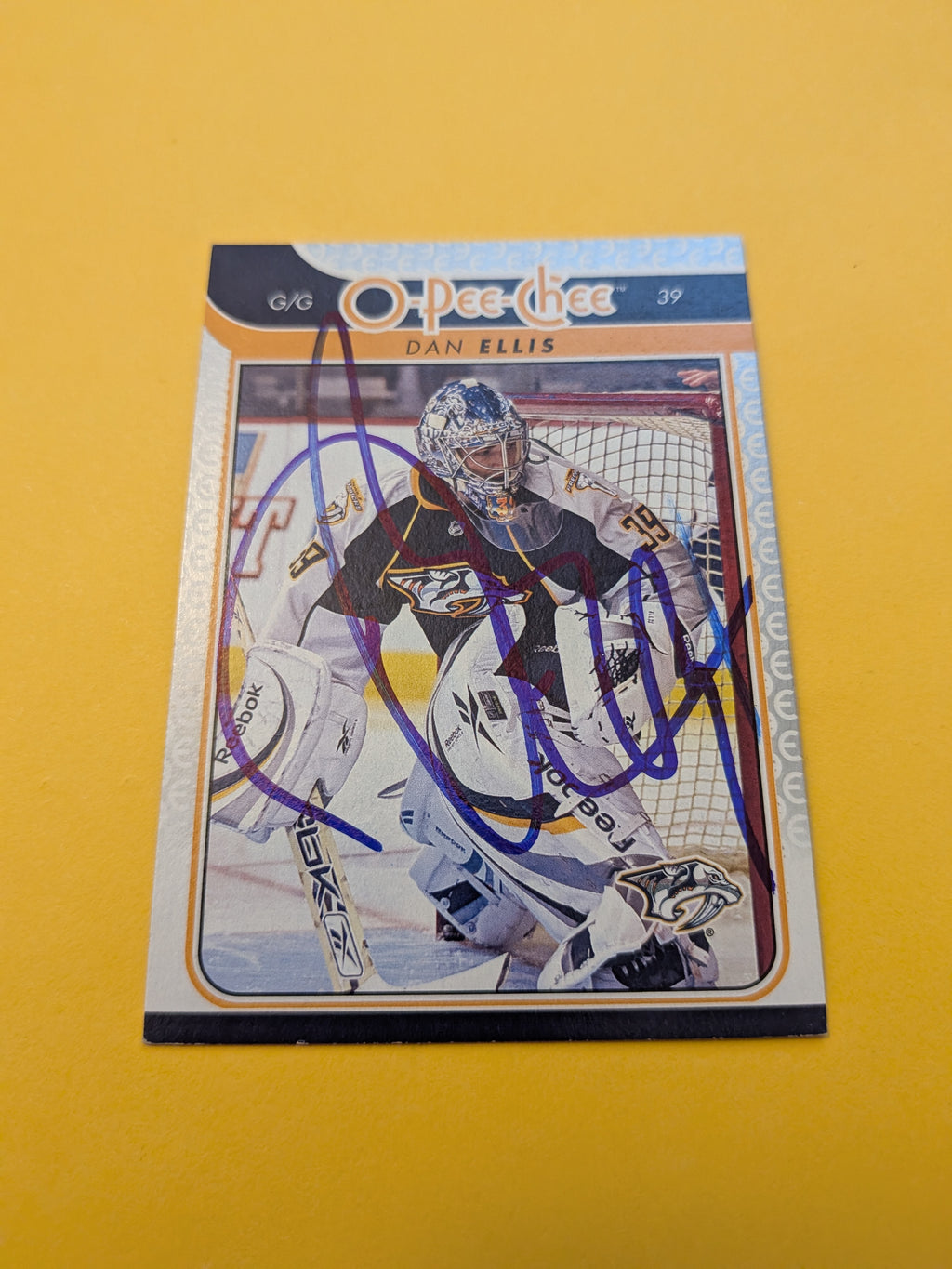 Dan Ellis Signed Nashville Predators Card A