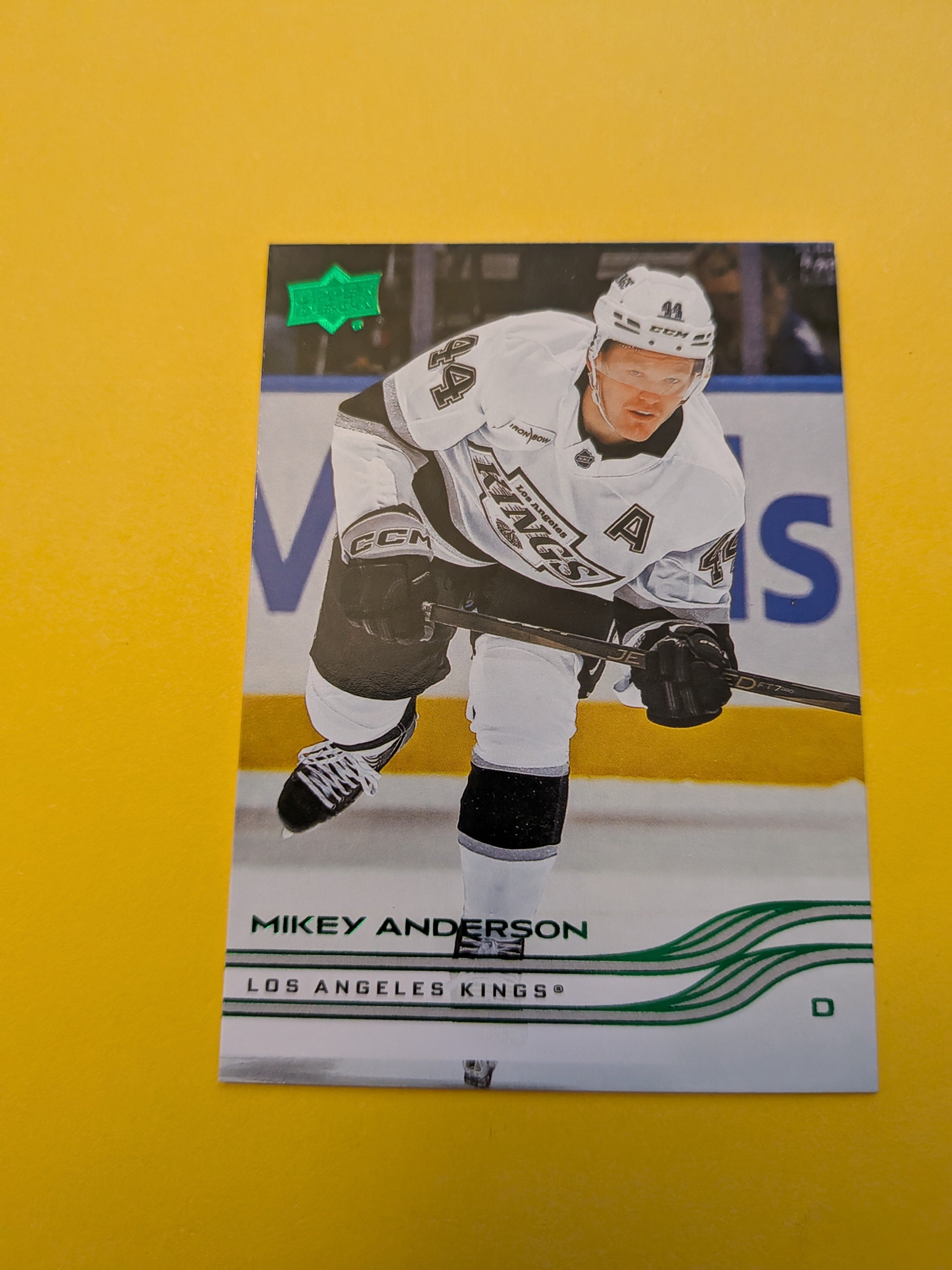 Mikey Anderson 25-26 Upper Deck Green Holiday Card