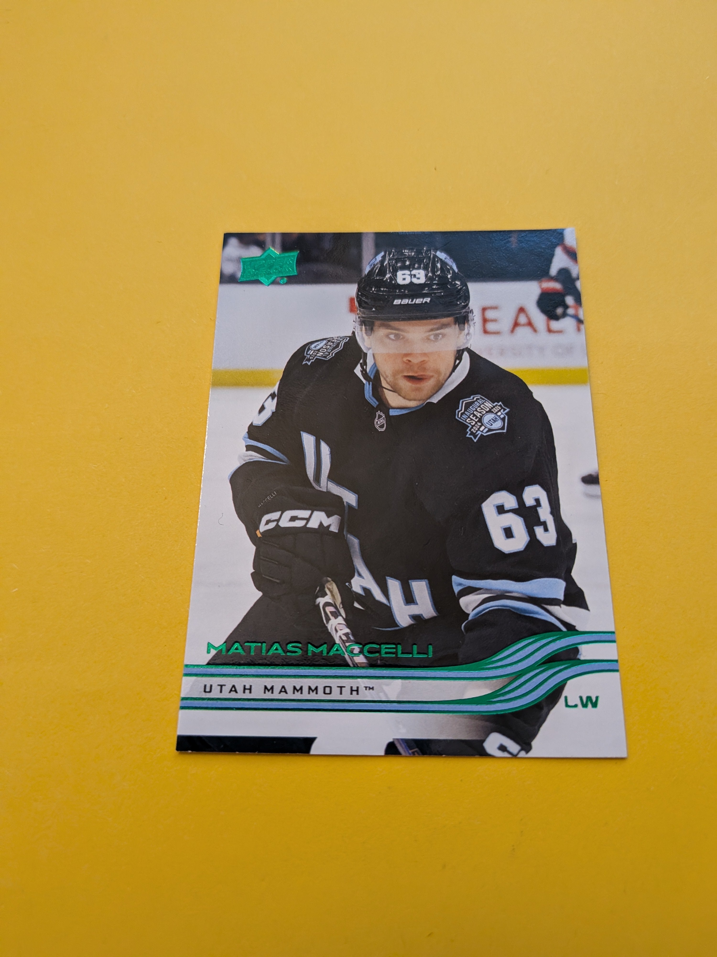 Matias Maccelli 25-26 Upper Deck Green Holiday Card