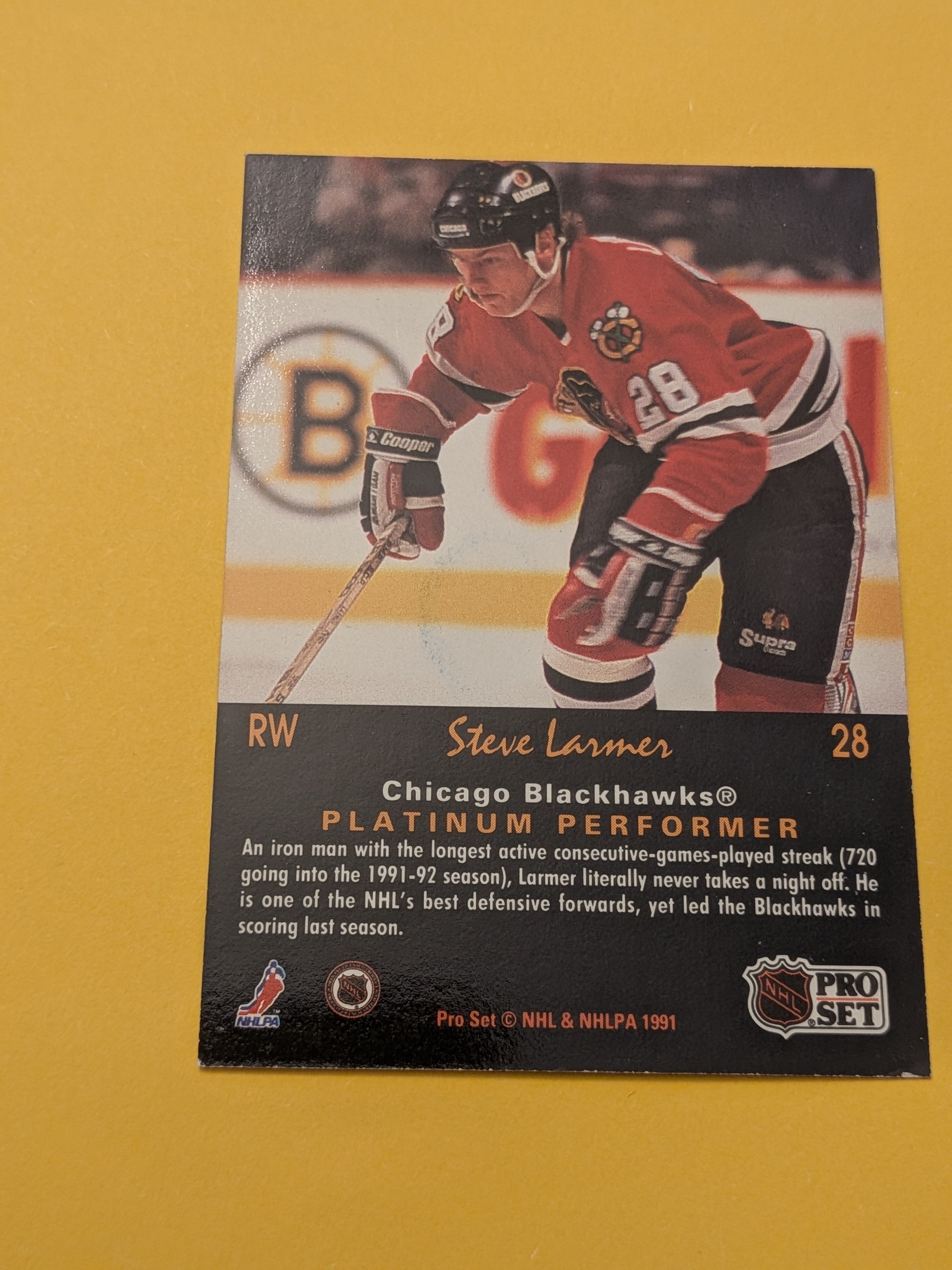 Steve Larmer Signed Chicago Blackhawks Card J