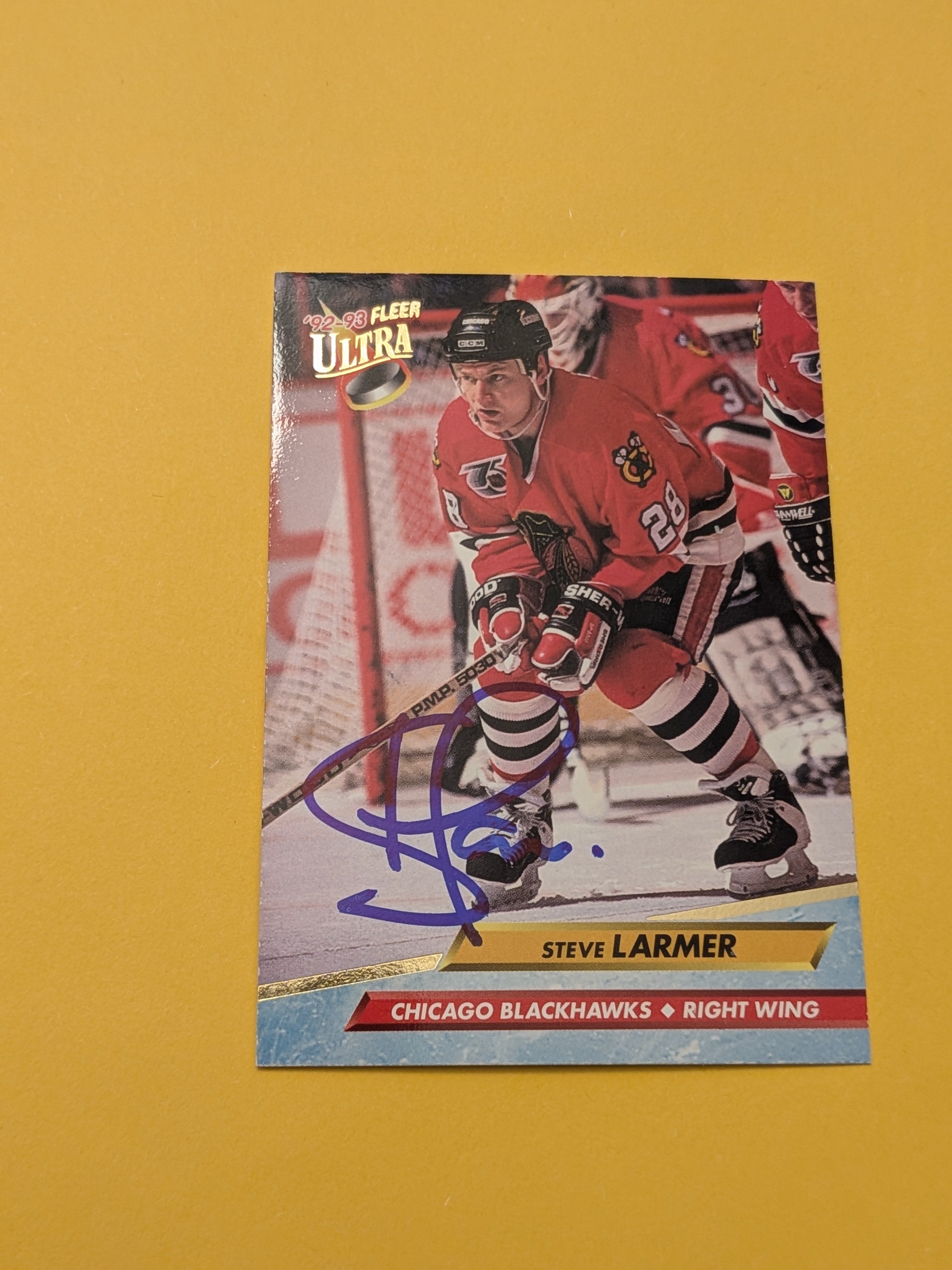 Steve Larmer Signed Chicago Blackhawks Card O