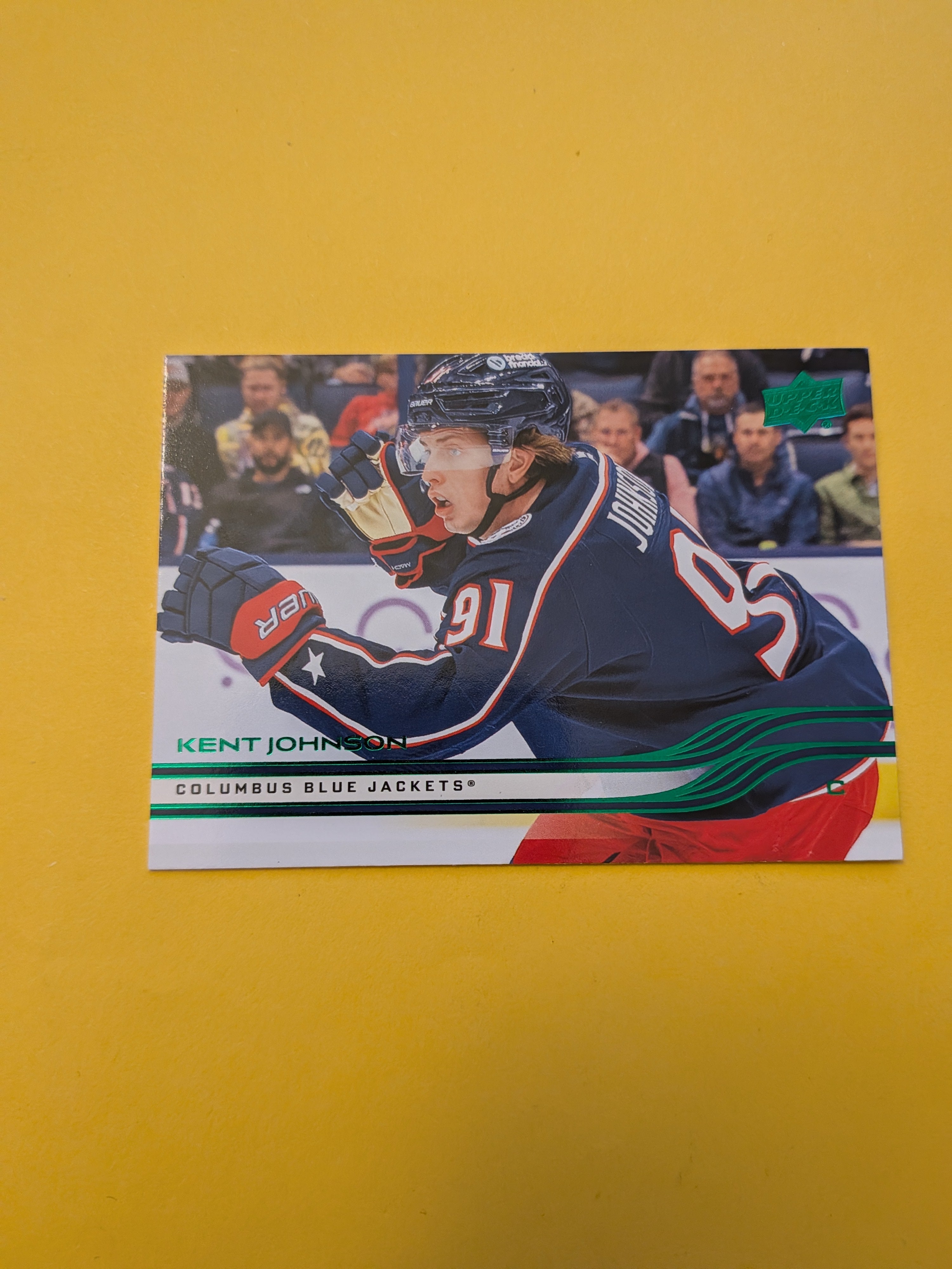 Kent Johnson 25-26 Upper Deck Green Holiday Card