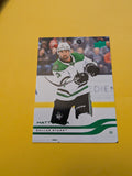Matt Dumba 25-26 Upper Deck Green Holiday Card