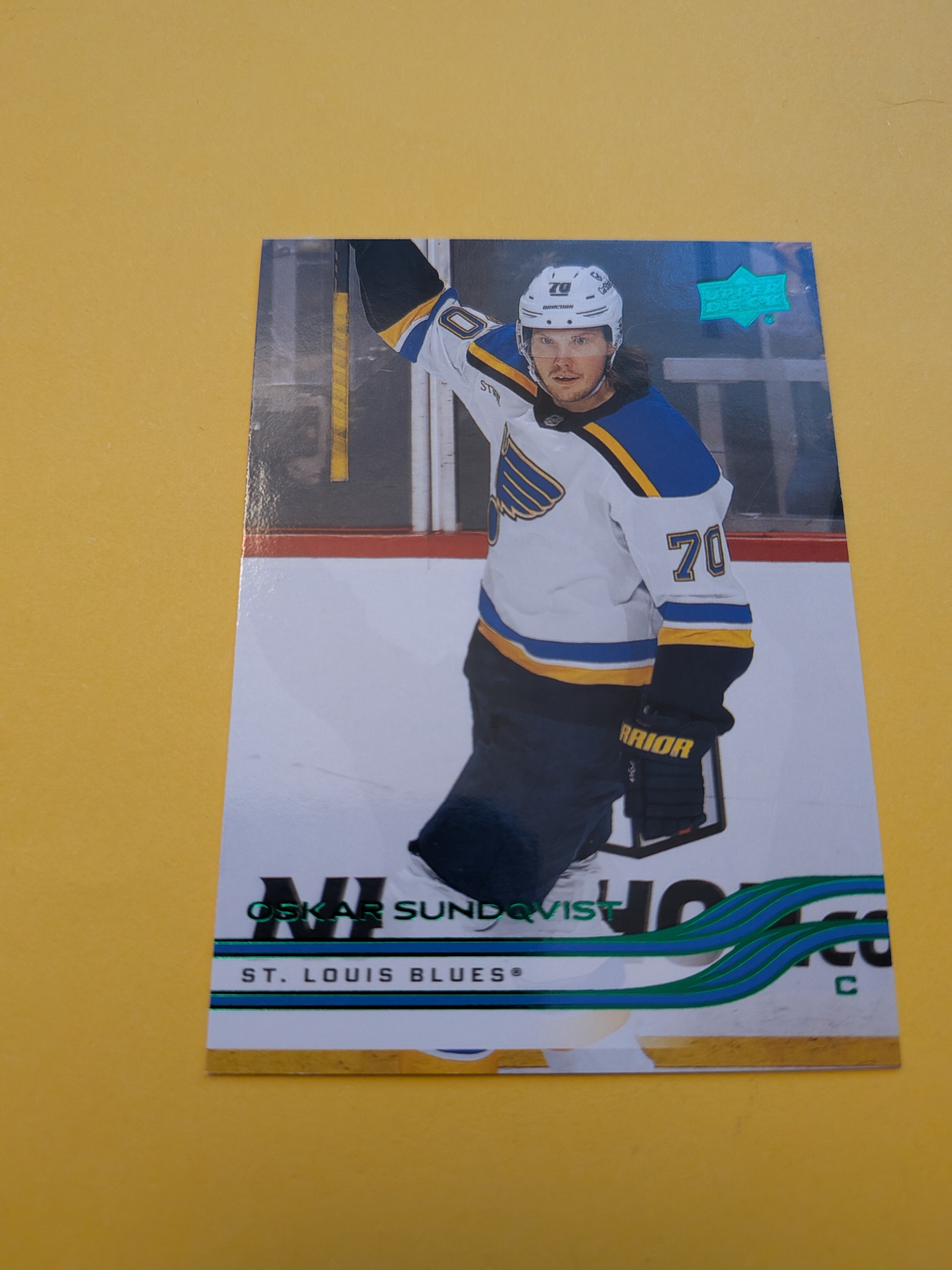 Oskar Sundqvist 25-26 Upper Deck Green Holiday Card