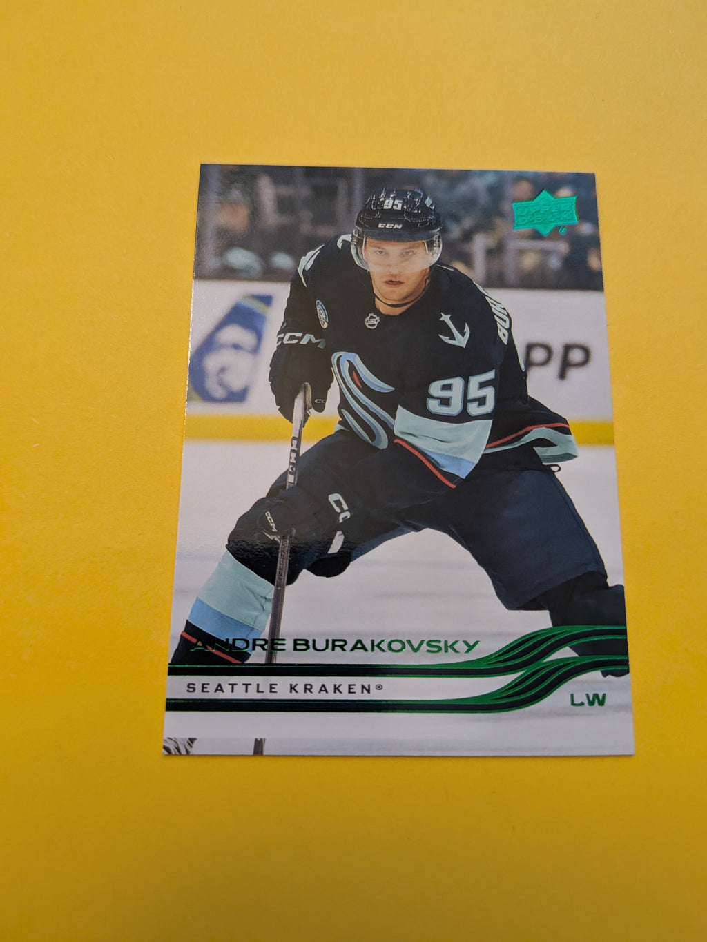 Andre Burakovsky 25-26 Upper Deck Green Holiday Card