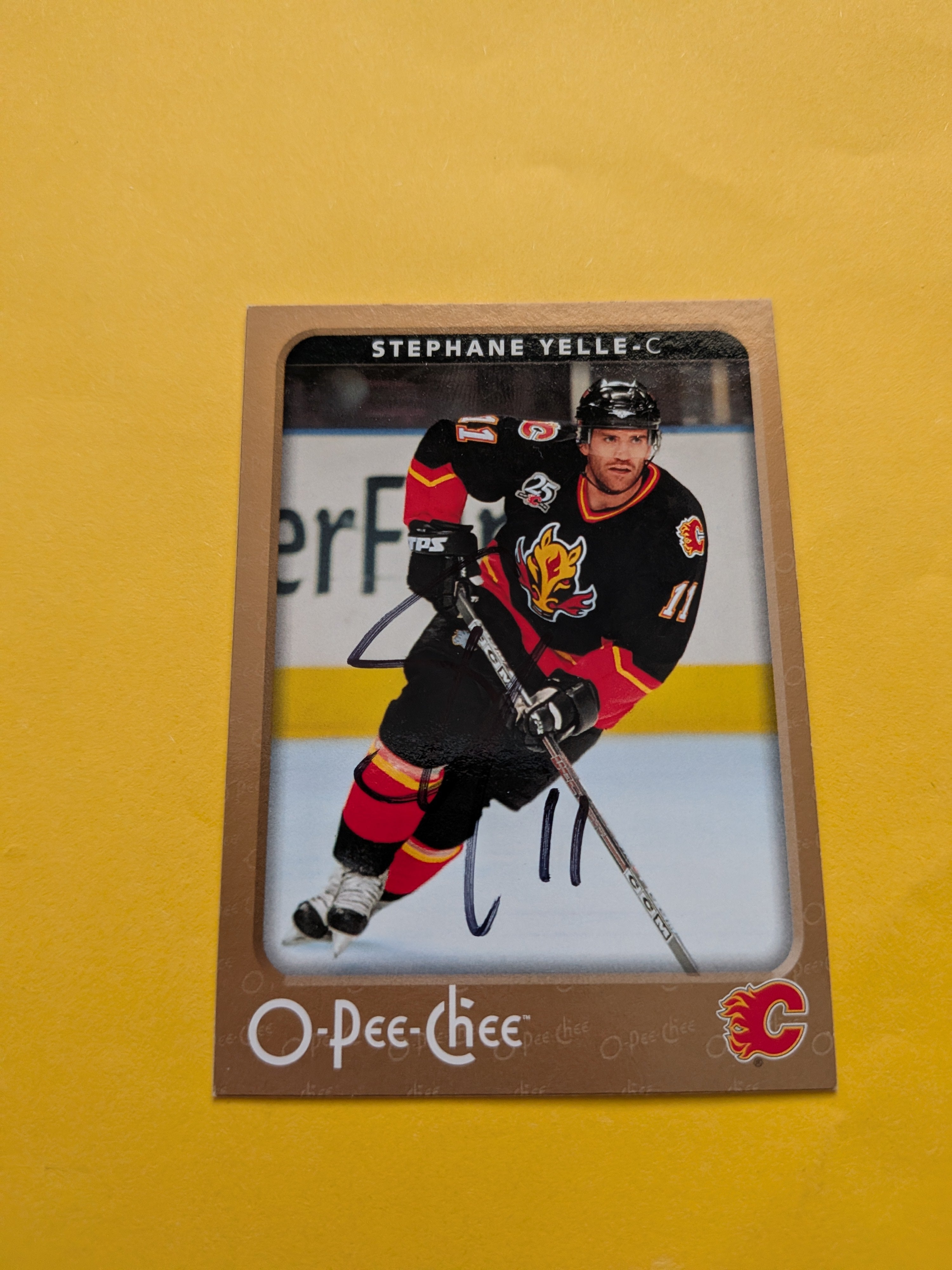 Stephane Yelle Signed Calgary Flames Card A