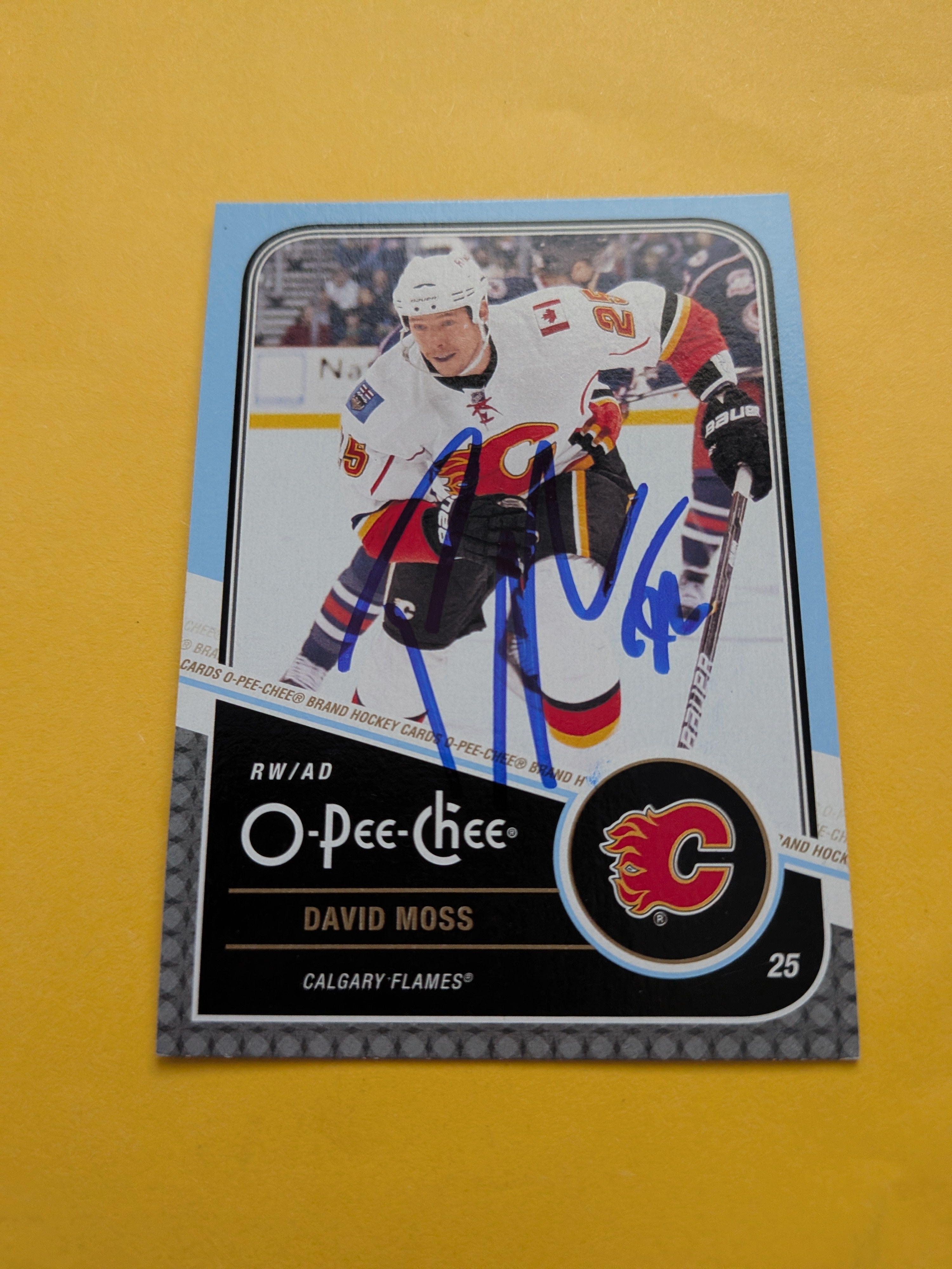 David Moss Signed Calgary Flames Card A