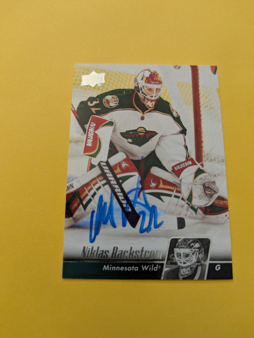 Niklas Backstrom Signed Minnesota Wild Card