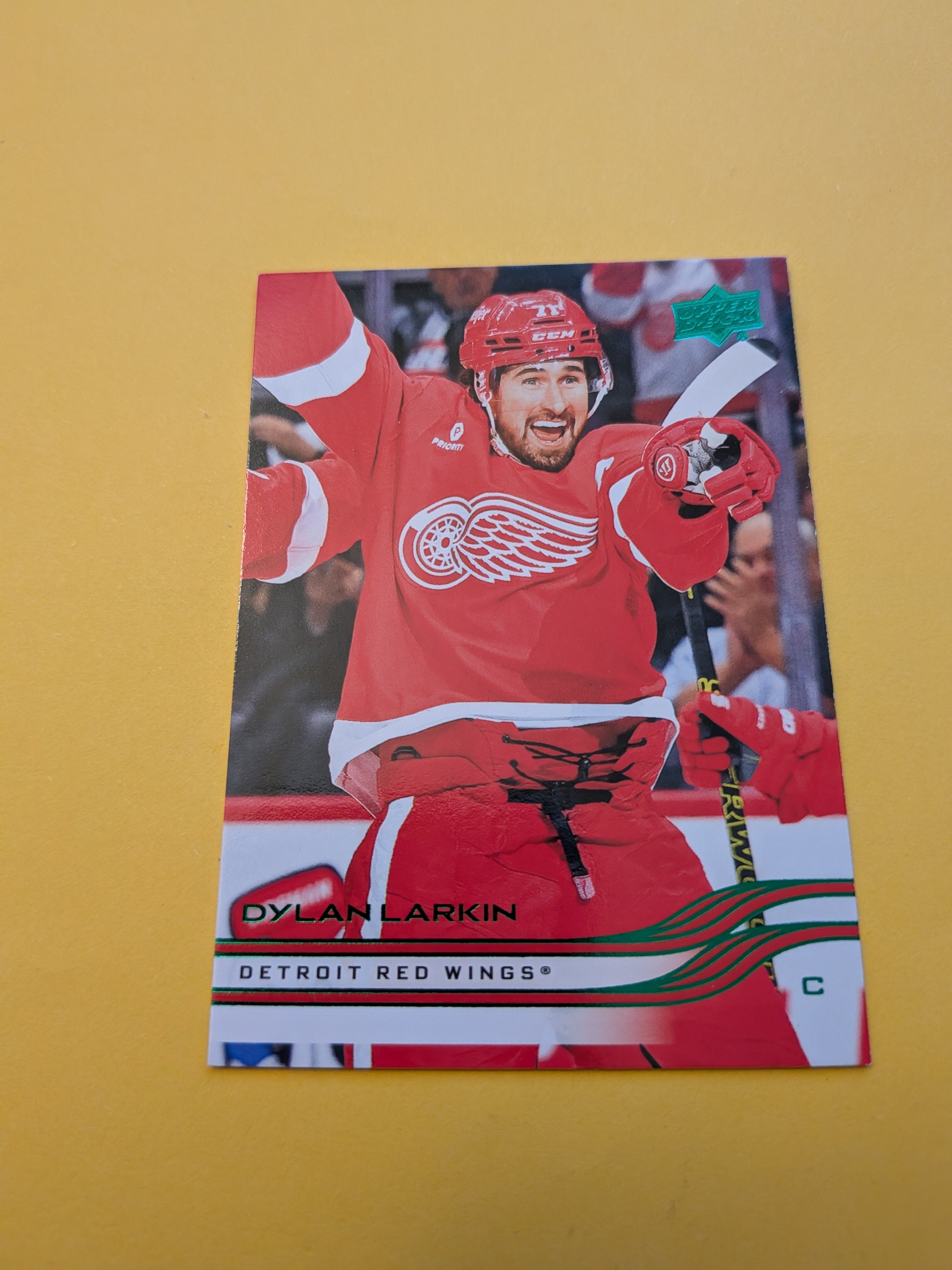 Dylan Larkin 25-26 Upper Deck Green Holiday Card