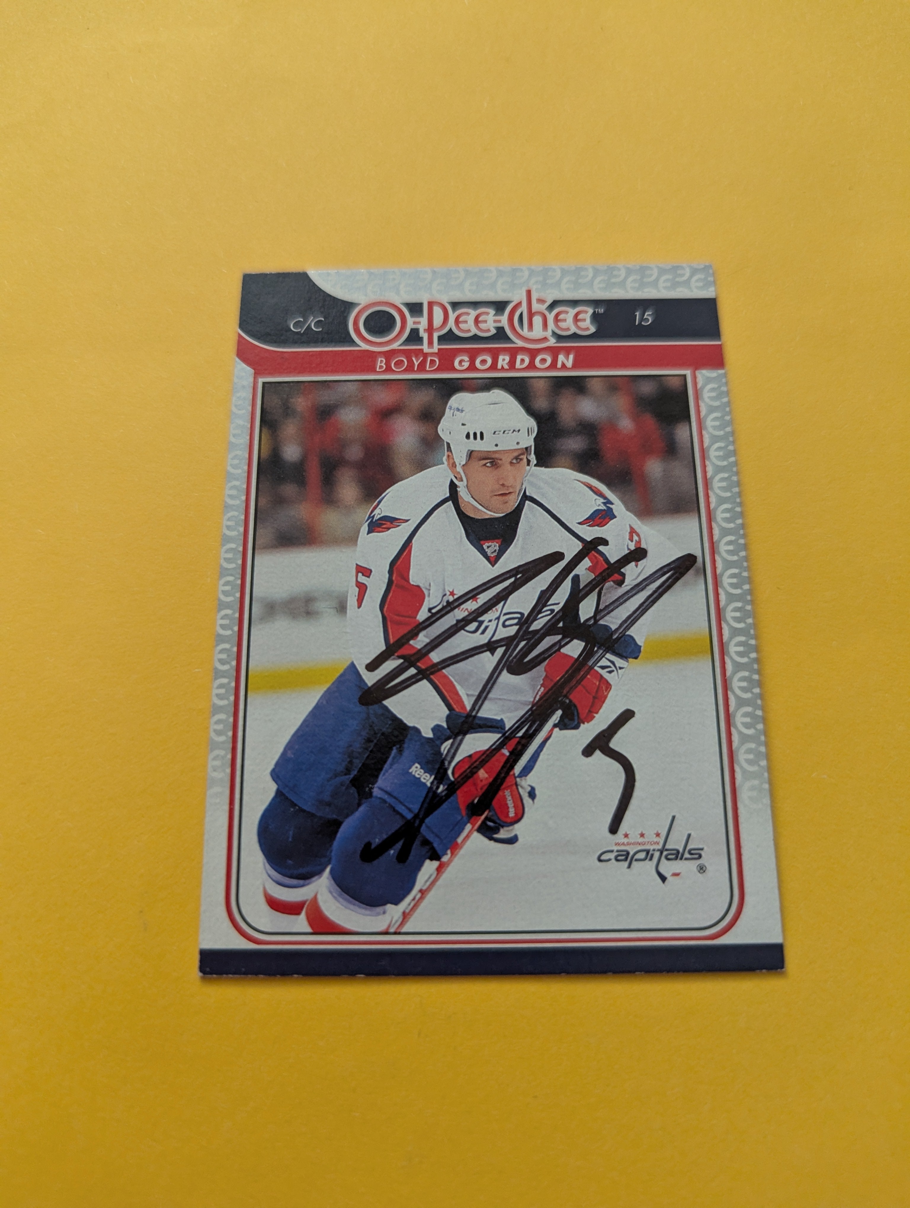 Boyd Gordon Signed Washington Capitals Card