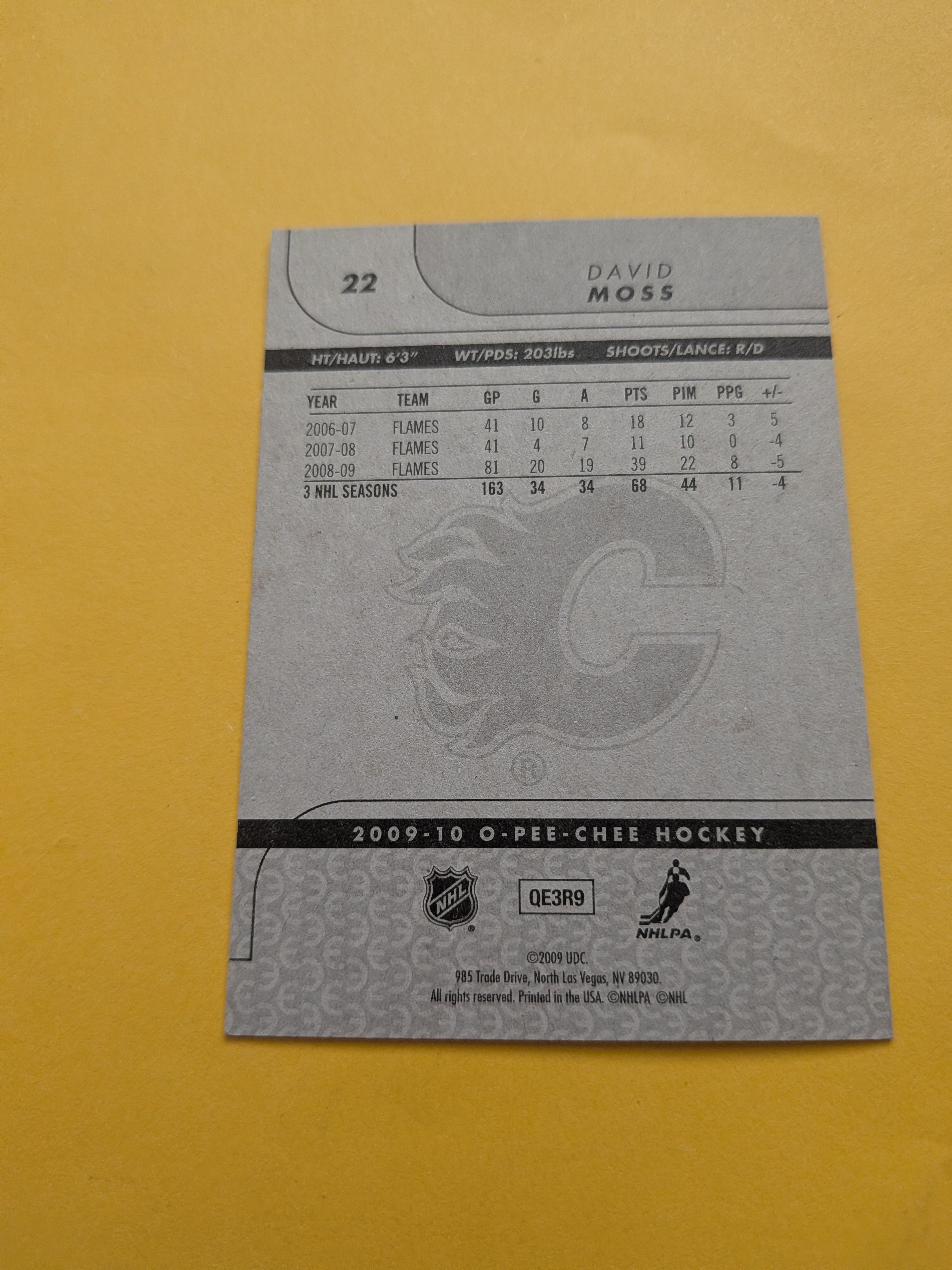 David Moss Signed Calgary Flames Card B