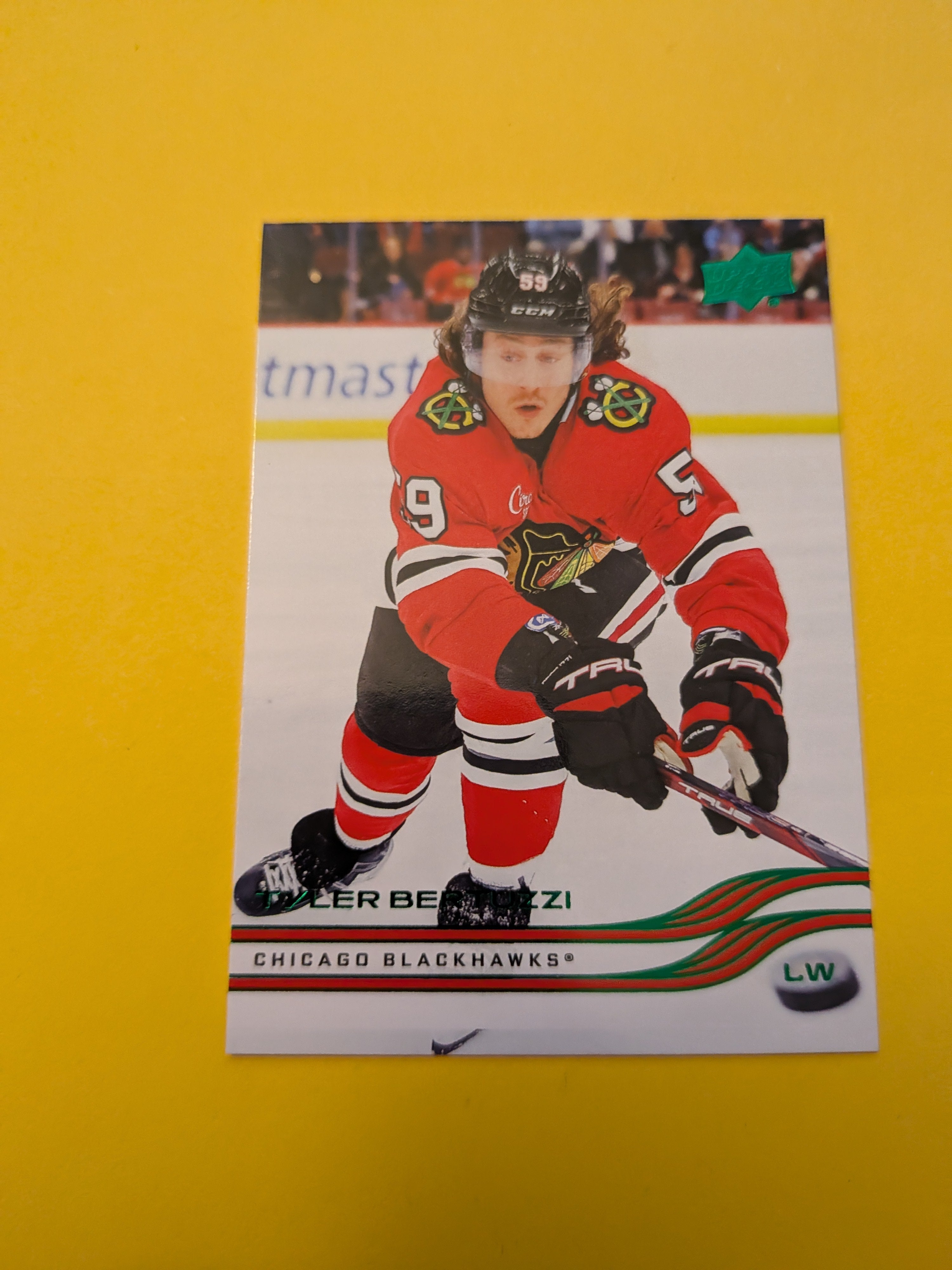 Tyler Bertuzzi 25-26 Upper Deck Green Holiday Card