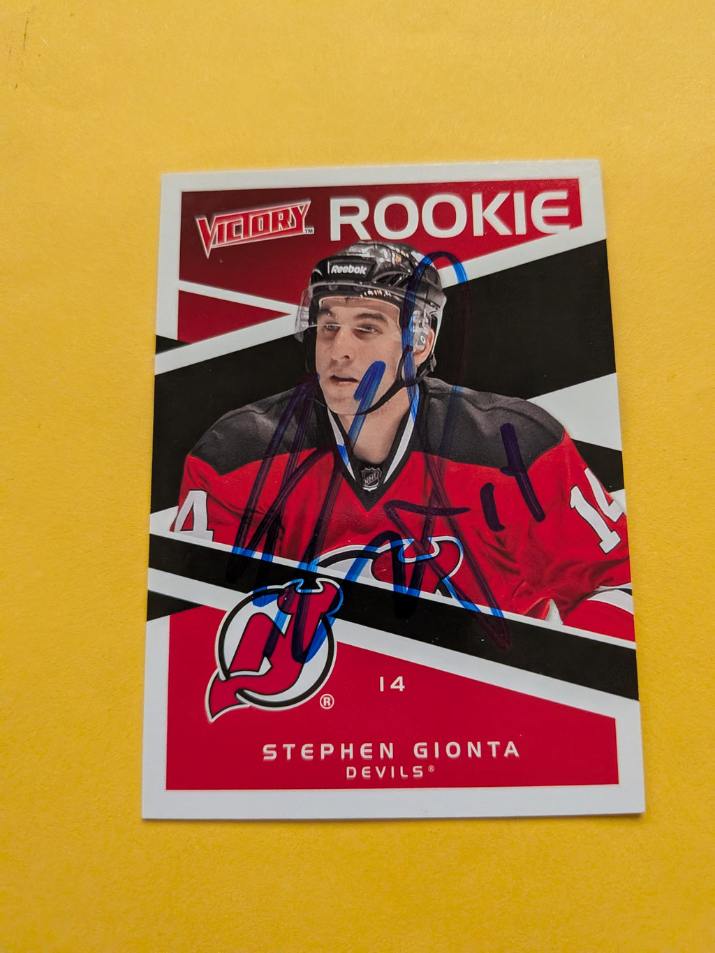 Stephen Gionta Signed New Jersey Devils Rookie Card A