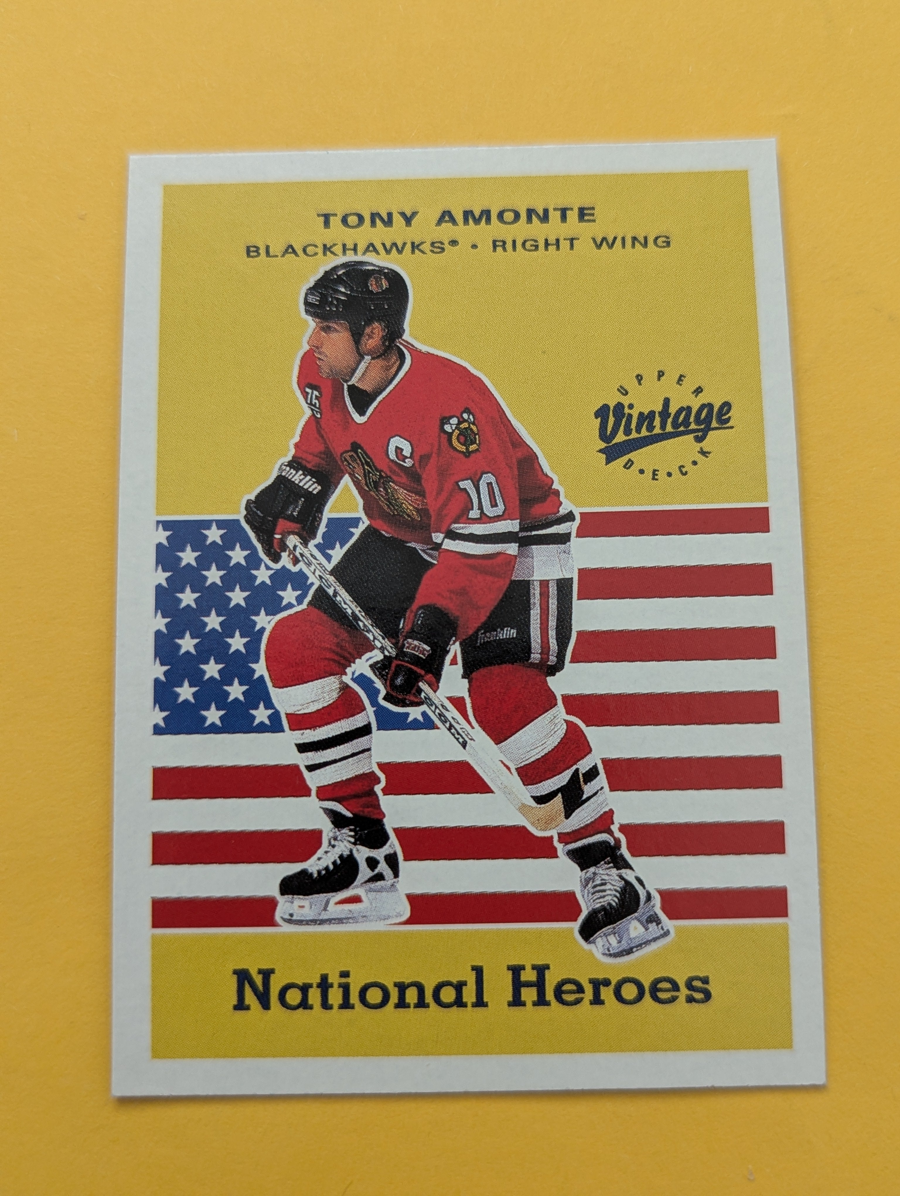 Tony Amonte 00-01 Upper Deck Vintage National Heroes Card