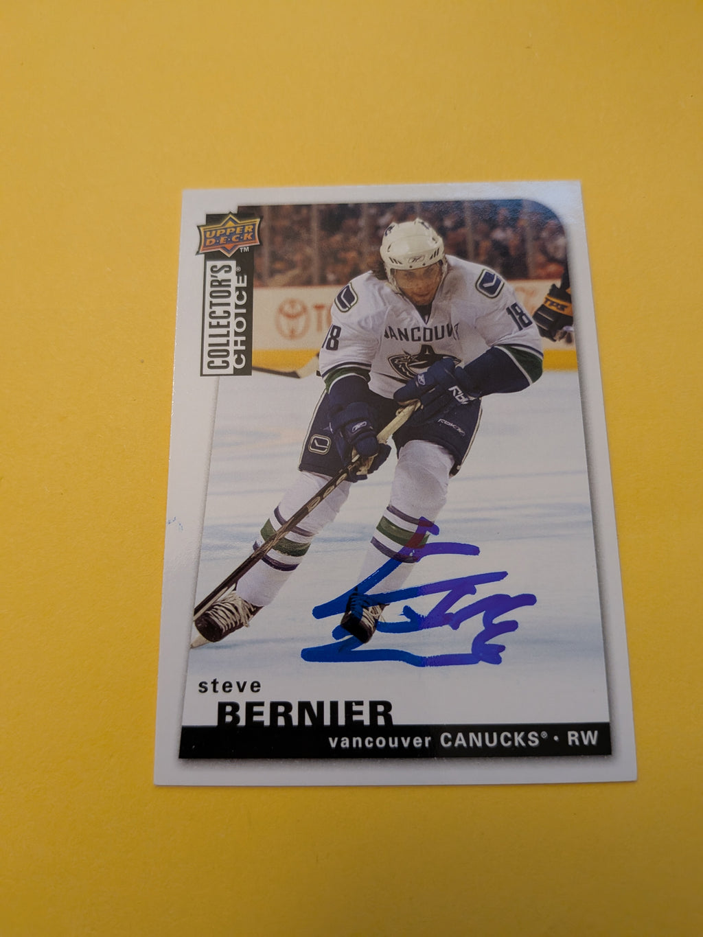 Steve Bernier Signed Vancouver Canucks Card B