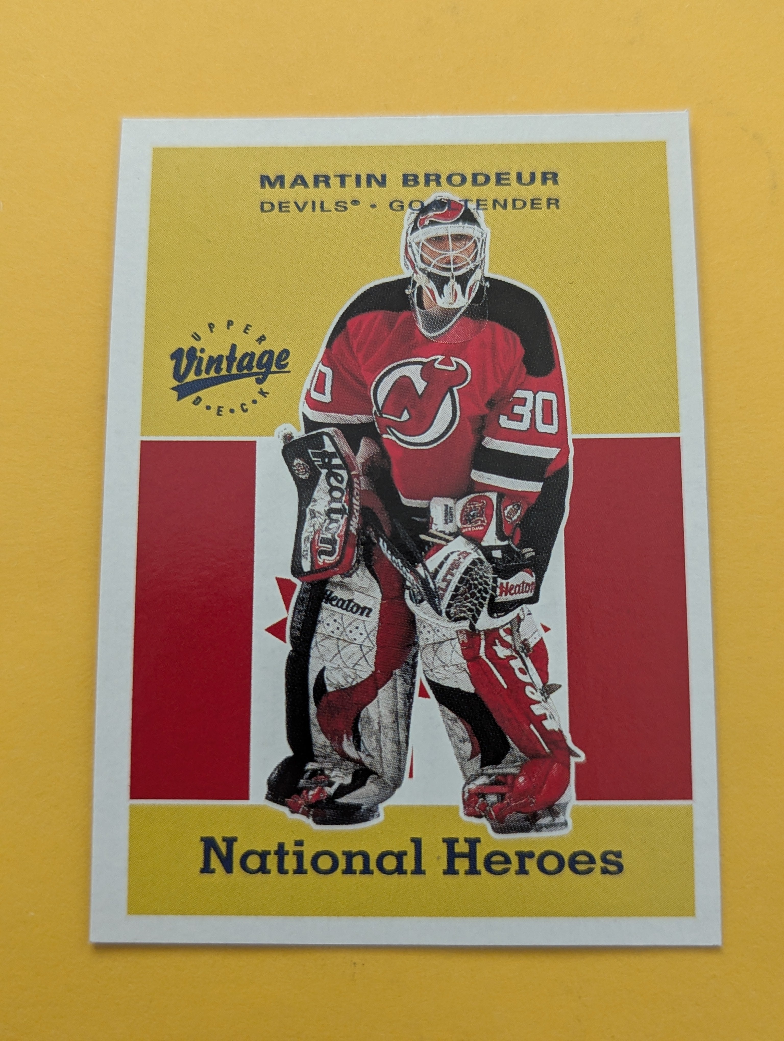 Martin Brodeur 00-01 Upper Deck Vintage National Heroes Card
