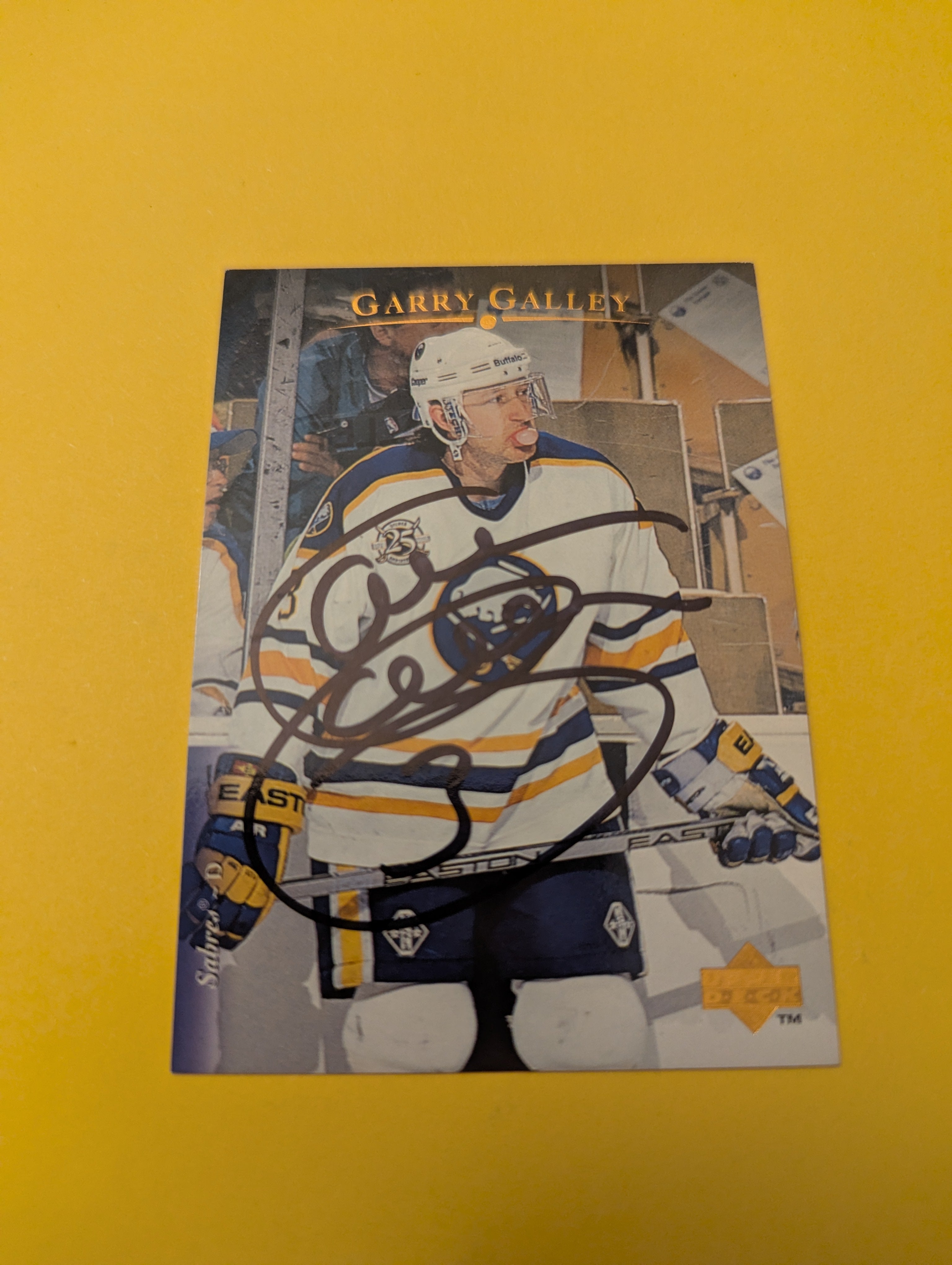 Garry Galley Signed Buffalo Sabres Card