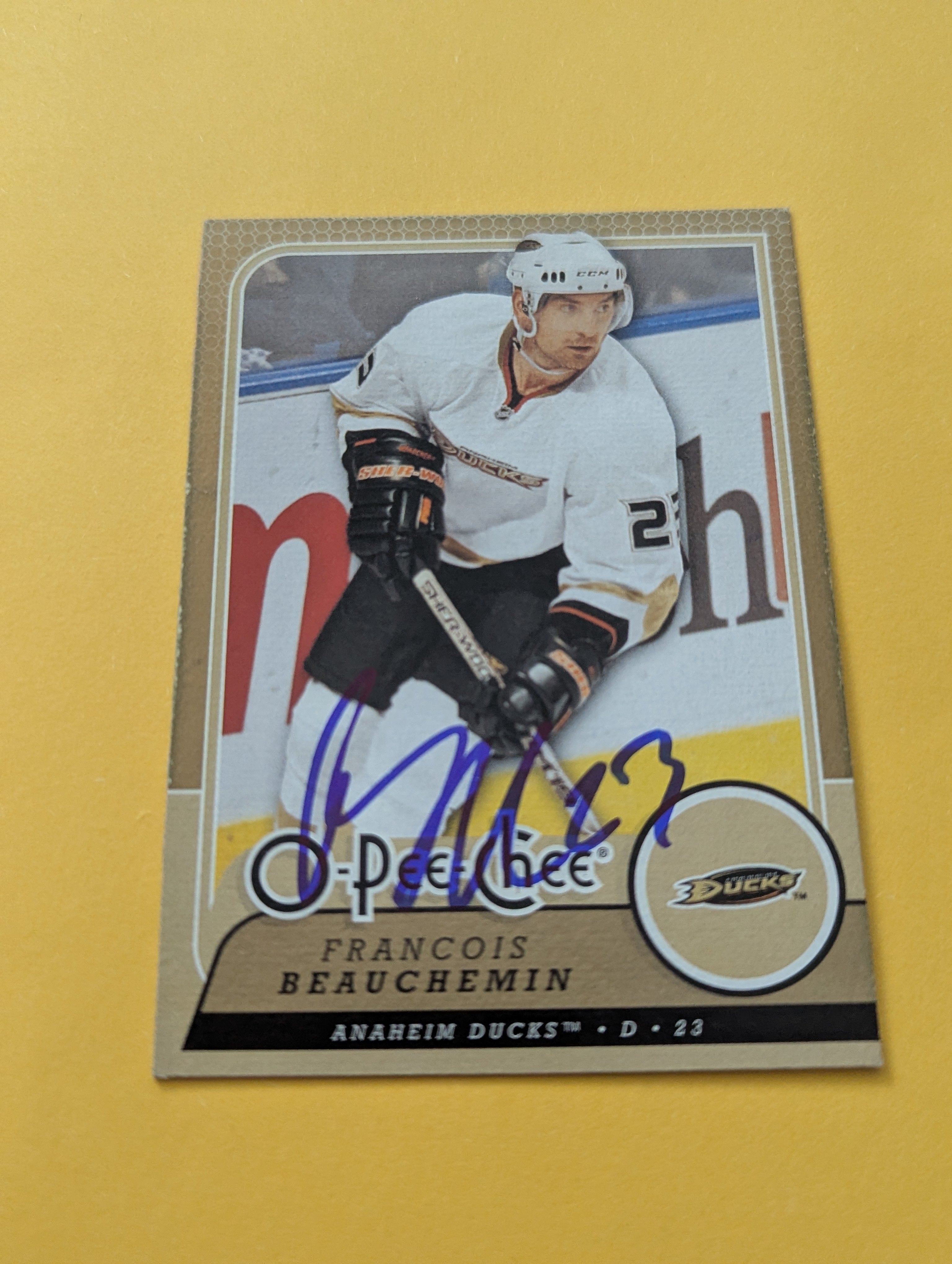 Francois Beauchemin Signed Anaheim Ducks Card