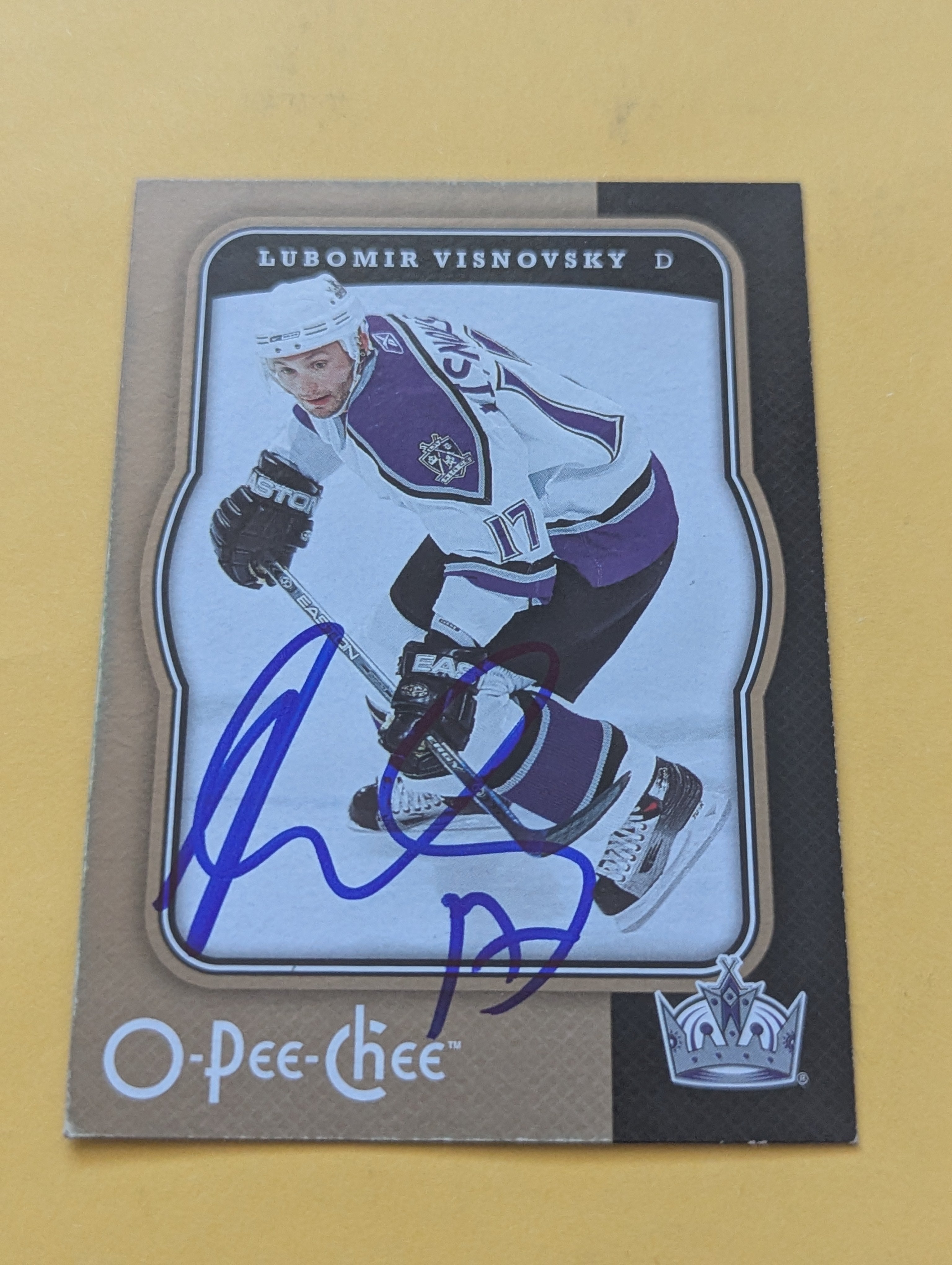 Lubomir Visnovsky Signed Los Angeles Kings Card C