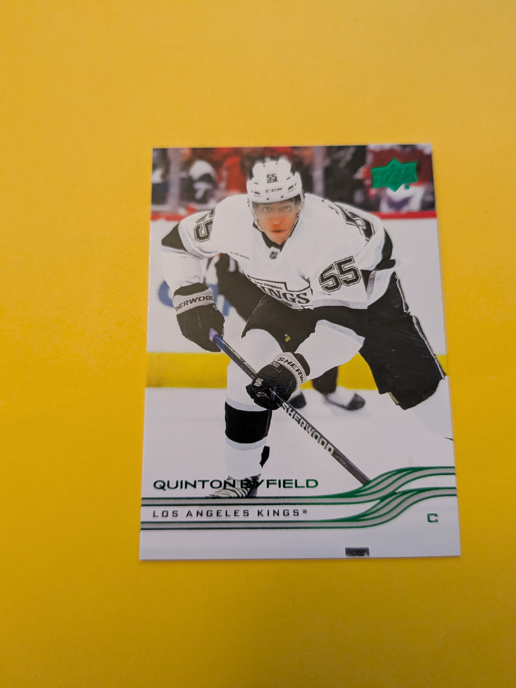Quinton Byfield 25-26 Upper Deck Green Holiday Card