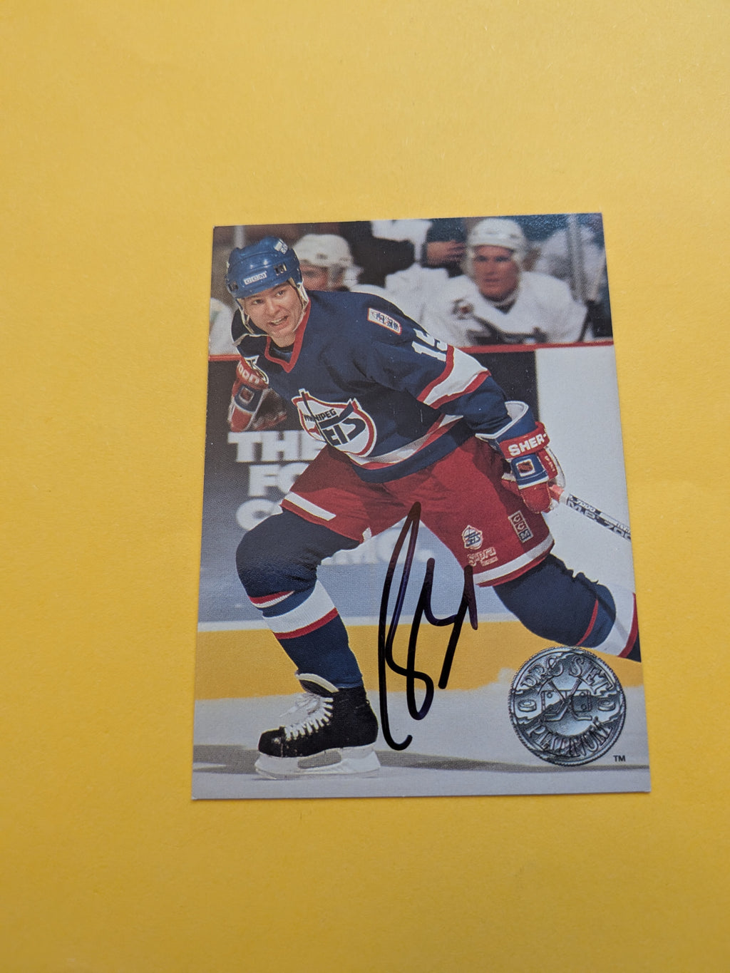 Pat Elynuik Signed Winnipeg Jets Card E