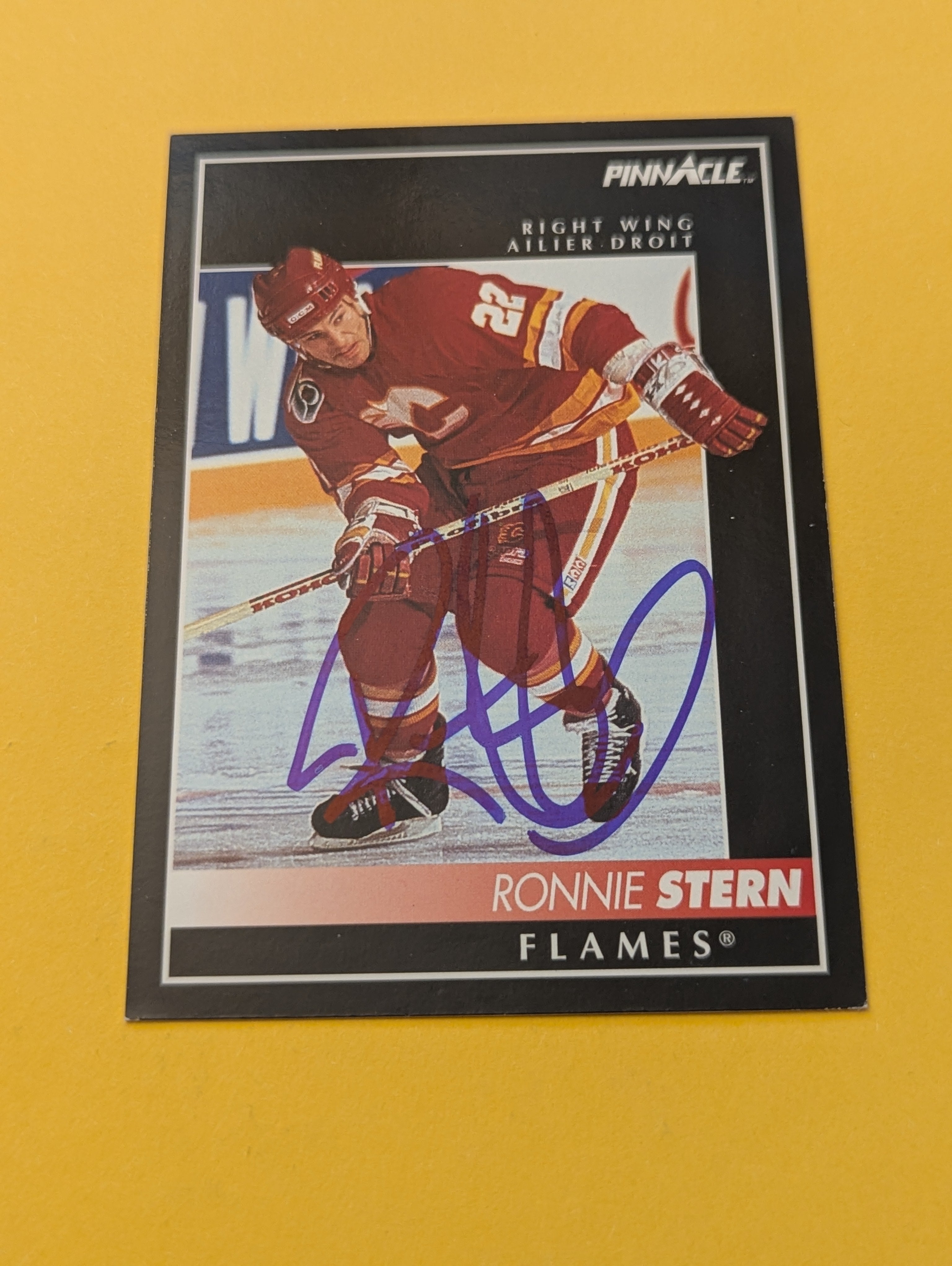 Ronnie Stern Signed Calgary Flames Card
