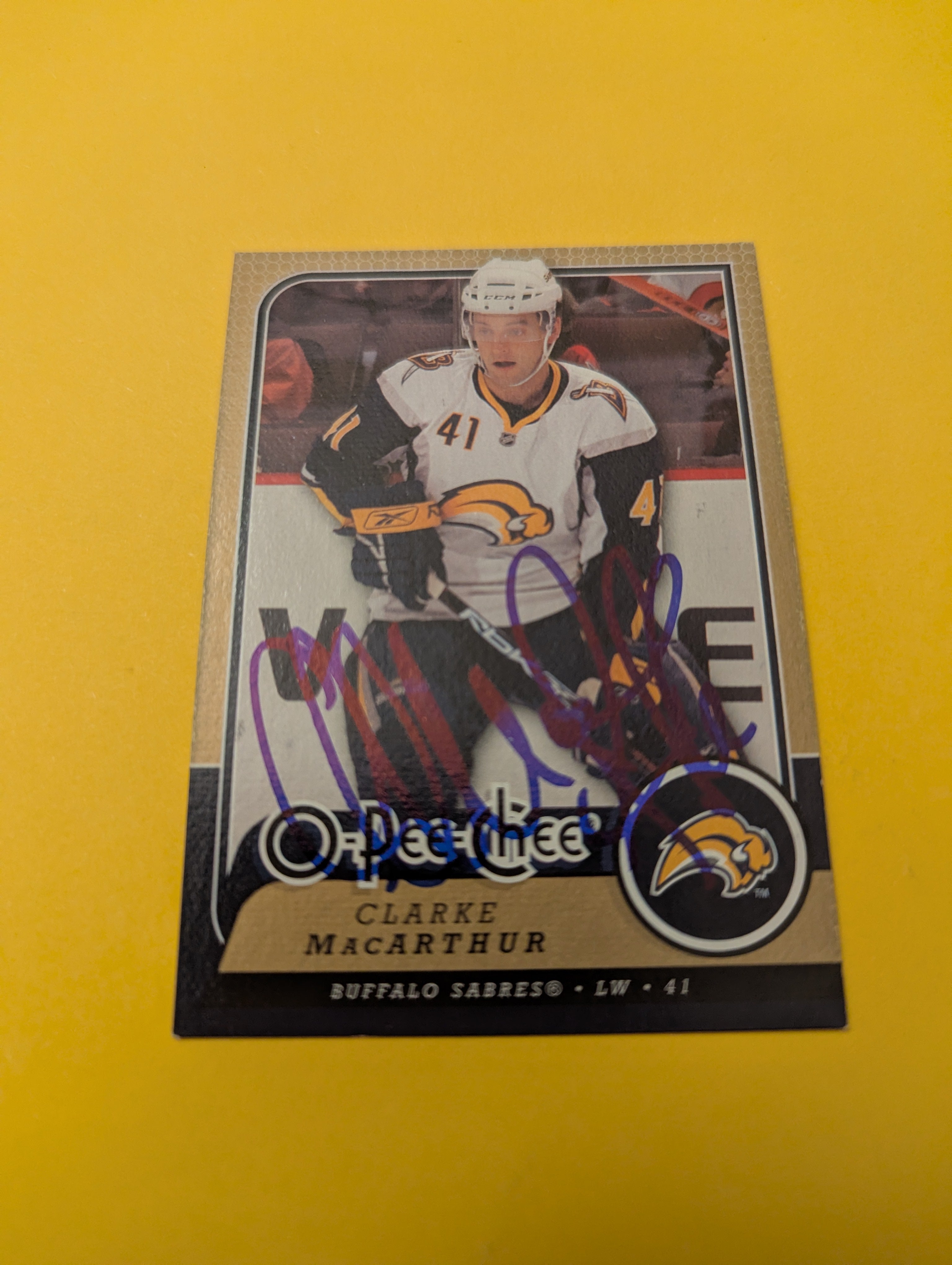 Clarke MacArthur Signed Buffalo Sabres Card