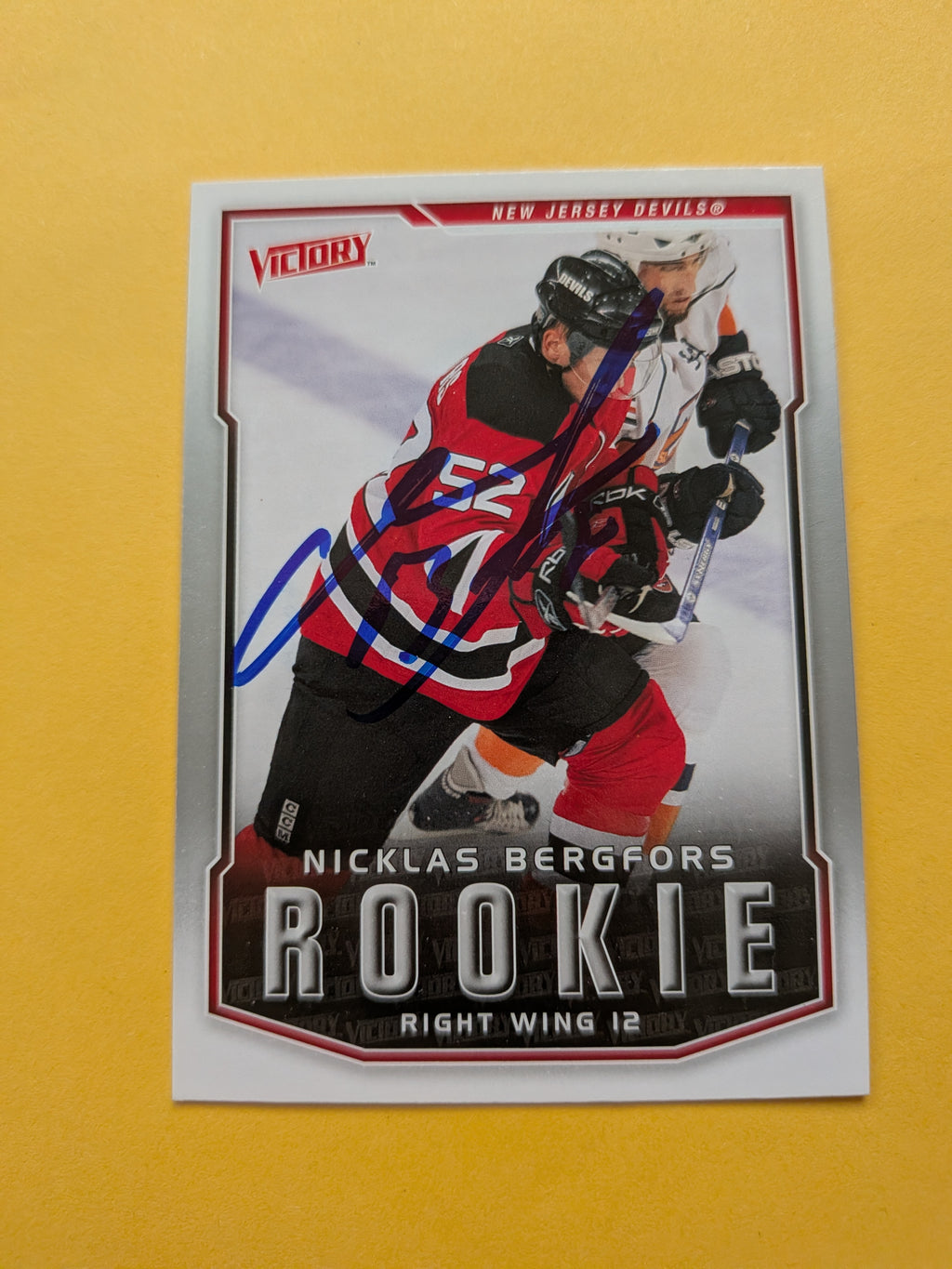 Nicklas Bergfors Signed New Jersey Devils Rookie Card A