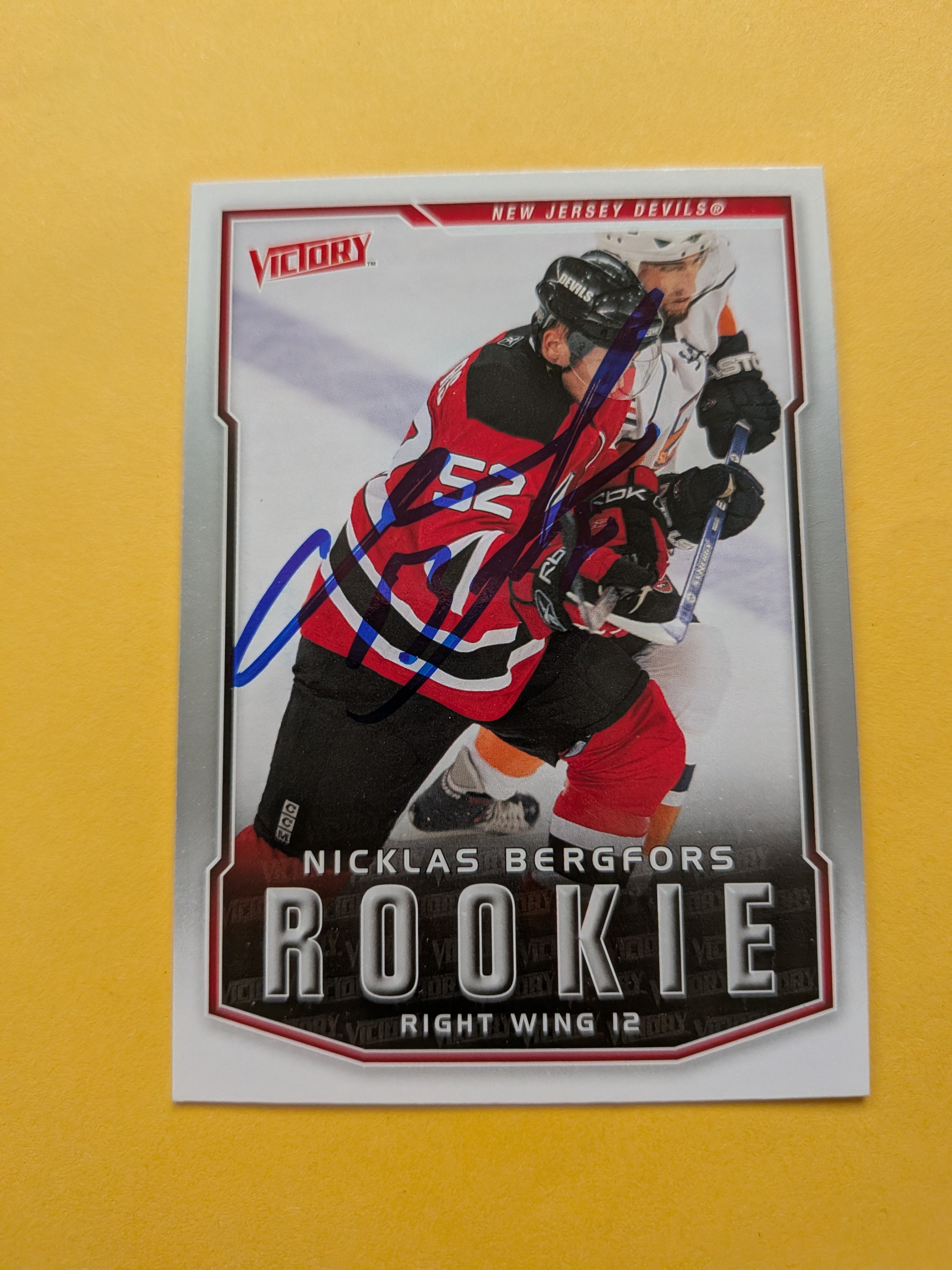 Nicklas Bergfors Signed New Jersey Devils Rookie Card A
