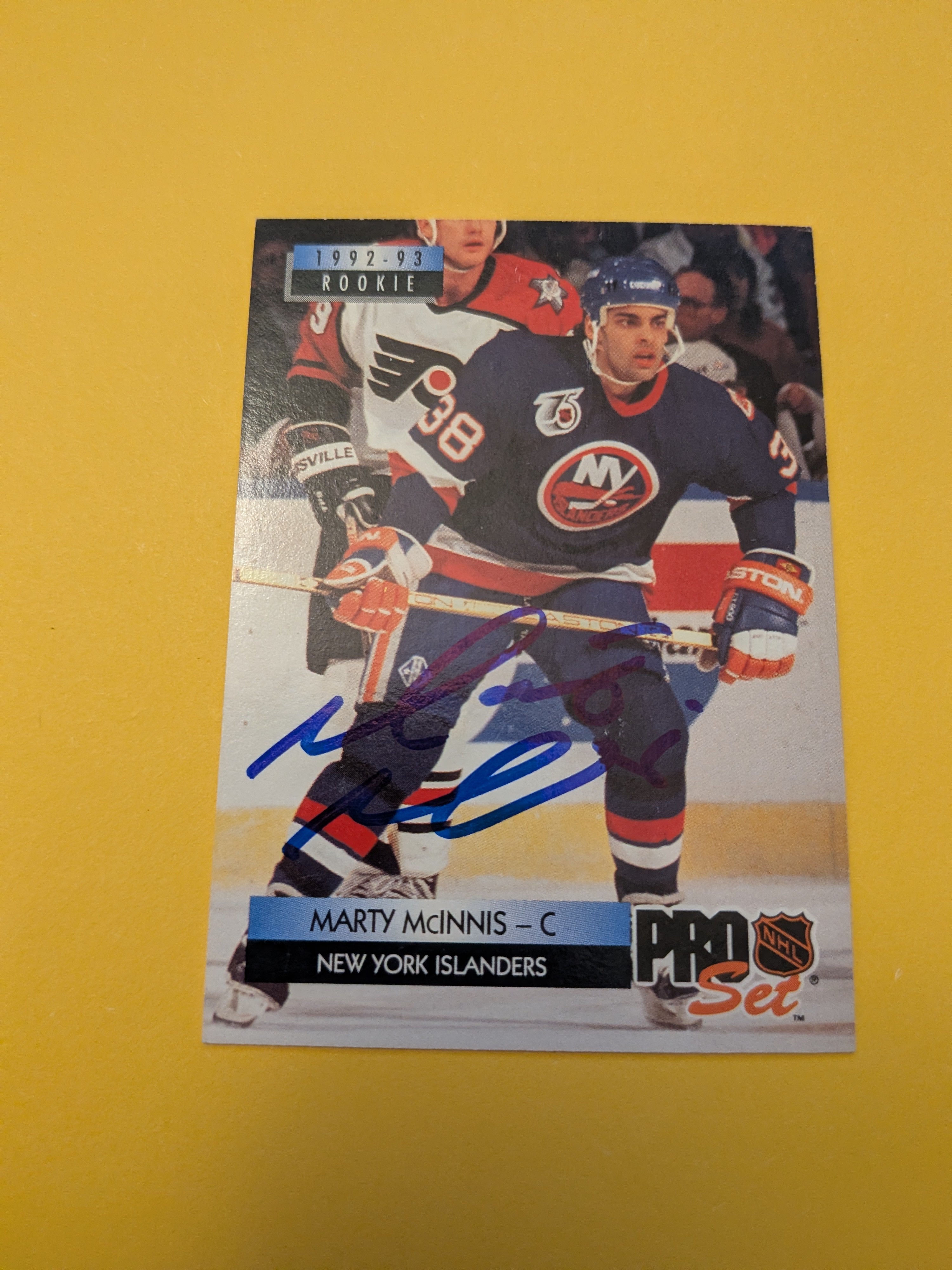 Marty McInnis Signed New York Islanders Card D