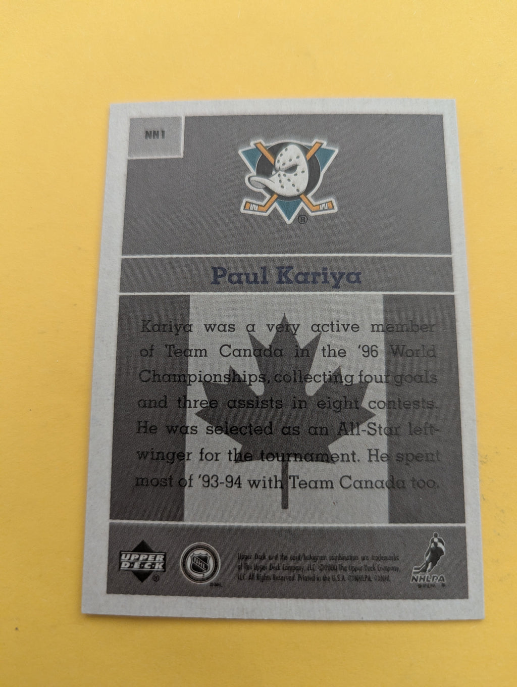 Paul Kariya 00-01 Upper Deck Vintage National Heroes Card