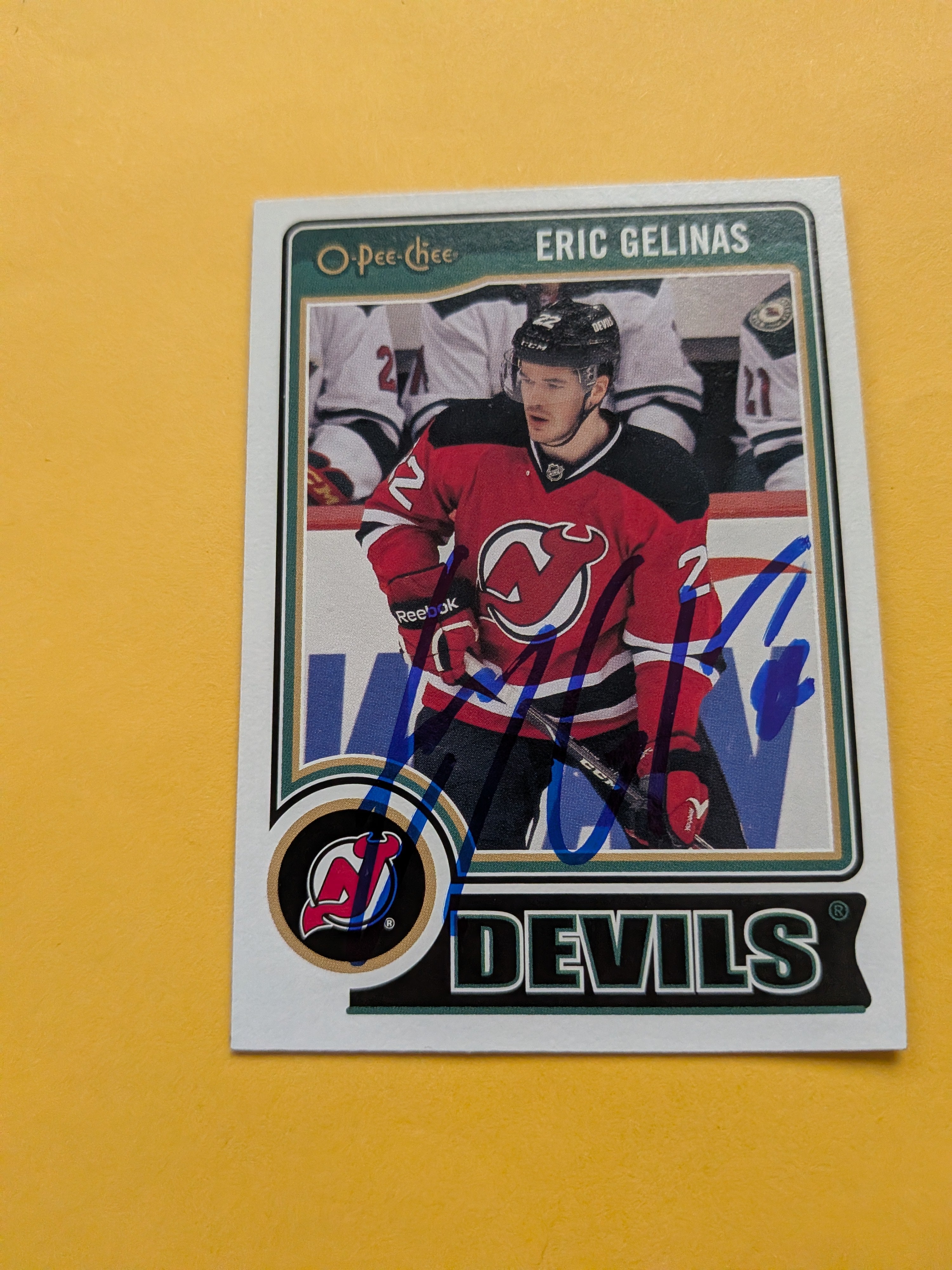 Eric Gelinas Signed New Jersey Devils Card A