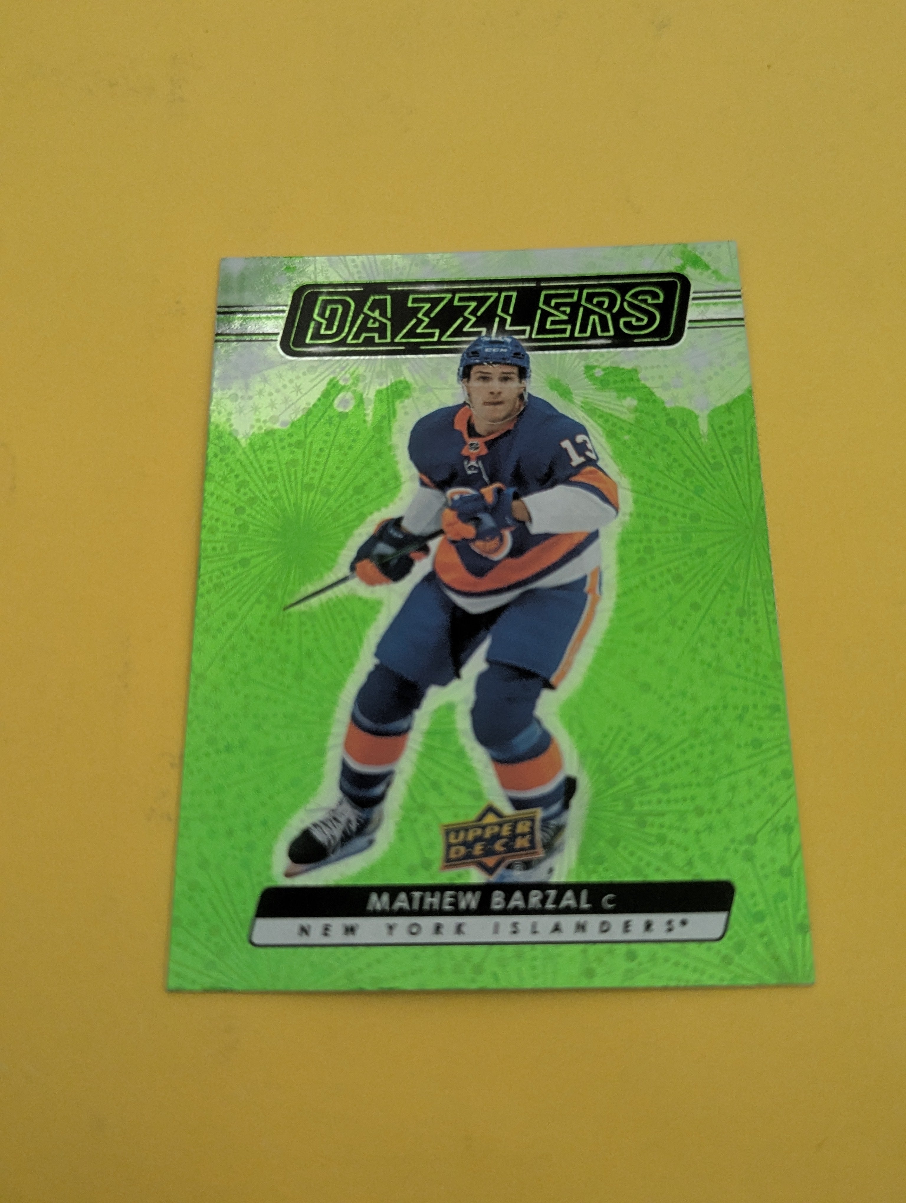 Mathew Barzal 23-24 Upper Deck Dazzlers Green Card