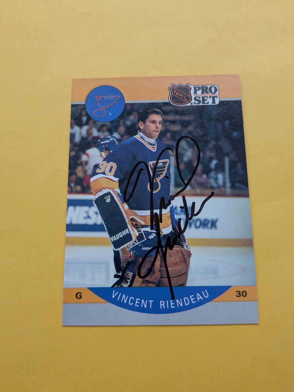 Vincent Riendeau Signed St. Louis Blues Card G