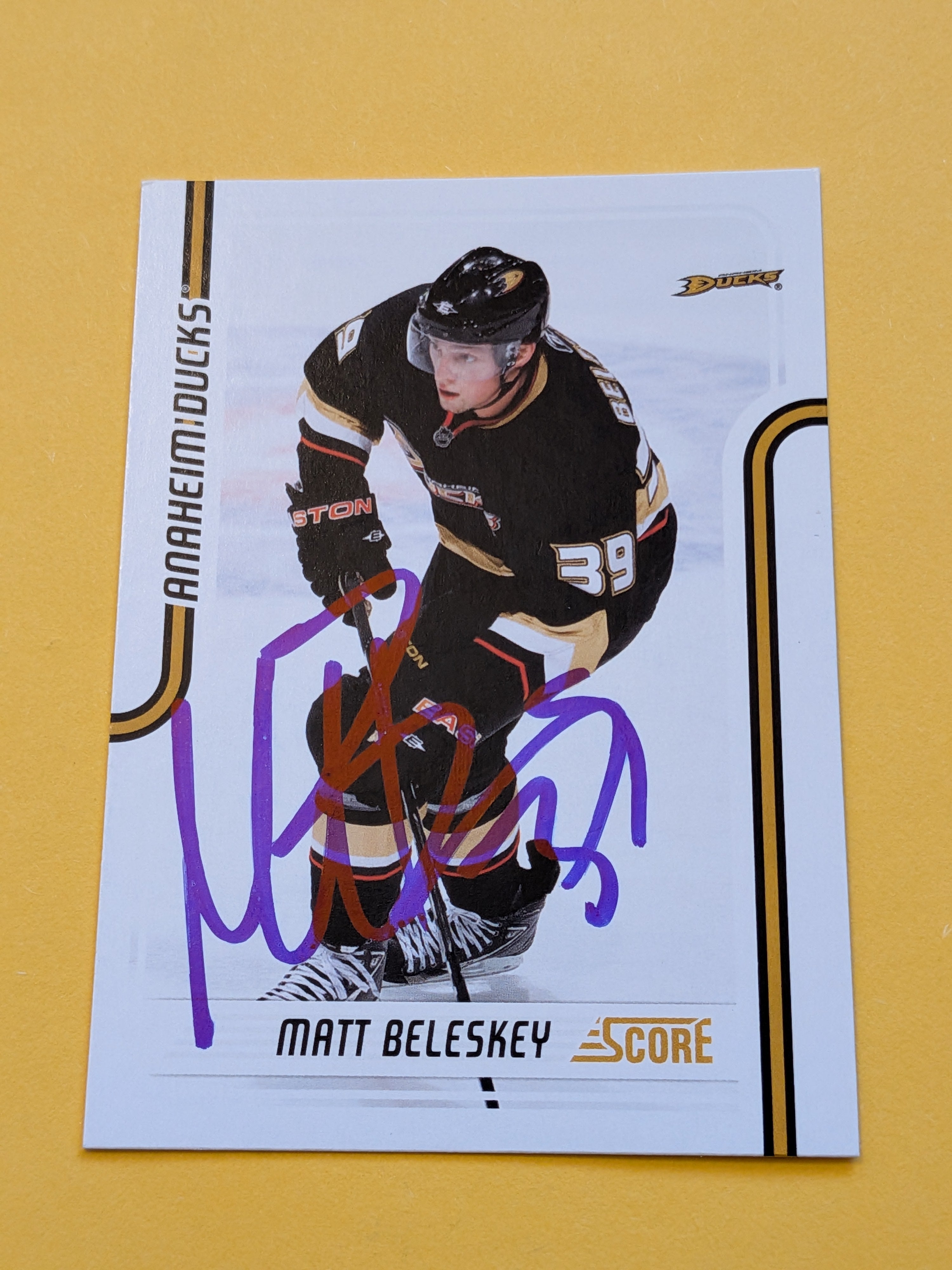 Matt Beleskey Signed Anaheim Ducks Card A