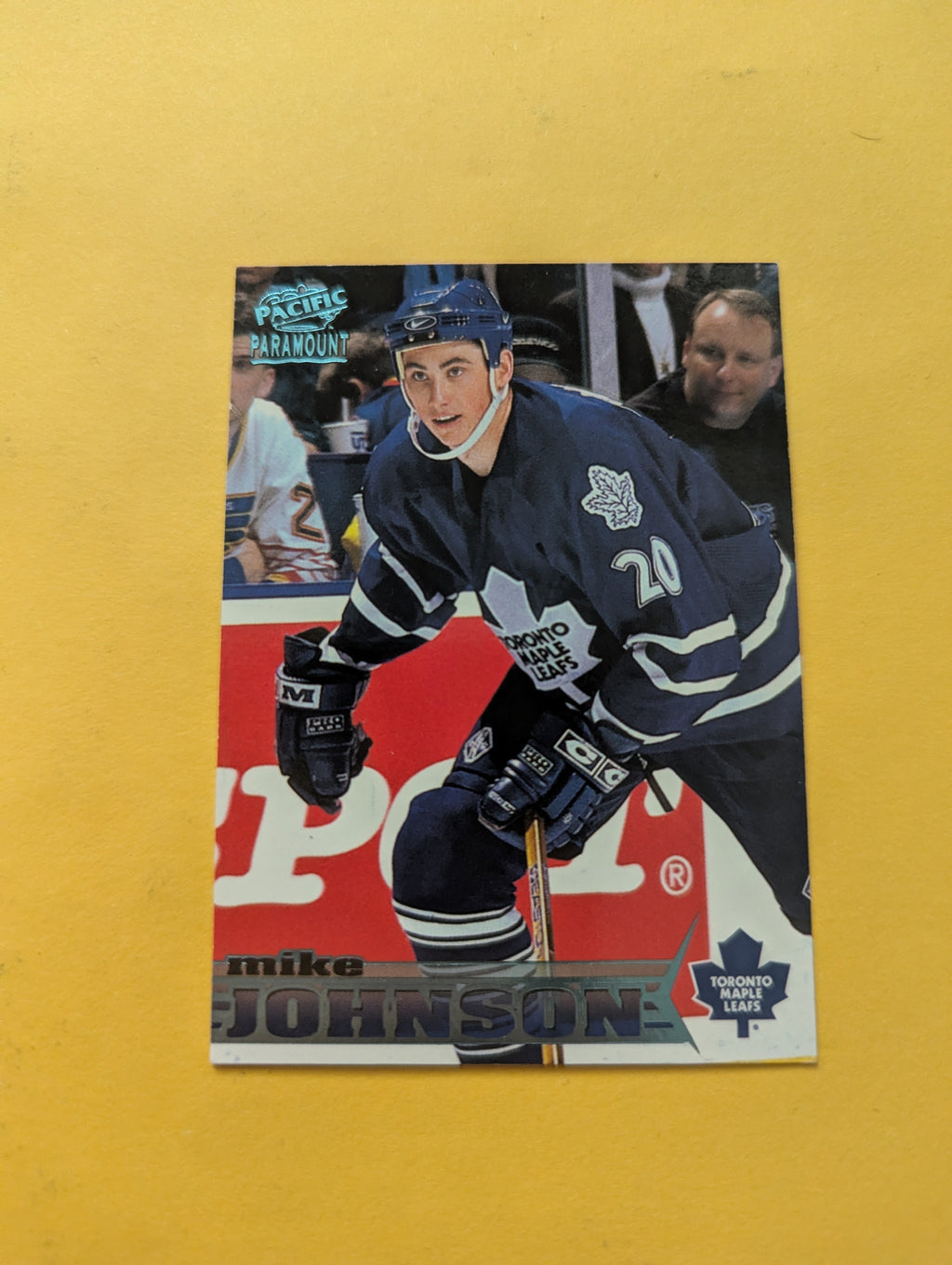 Mike Johnson 98-99 Pacific Paramount Ice Blue Card