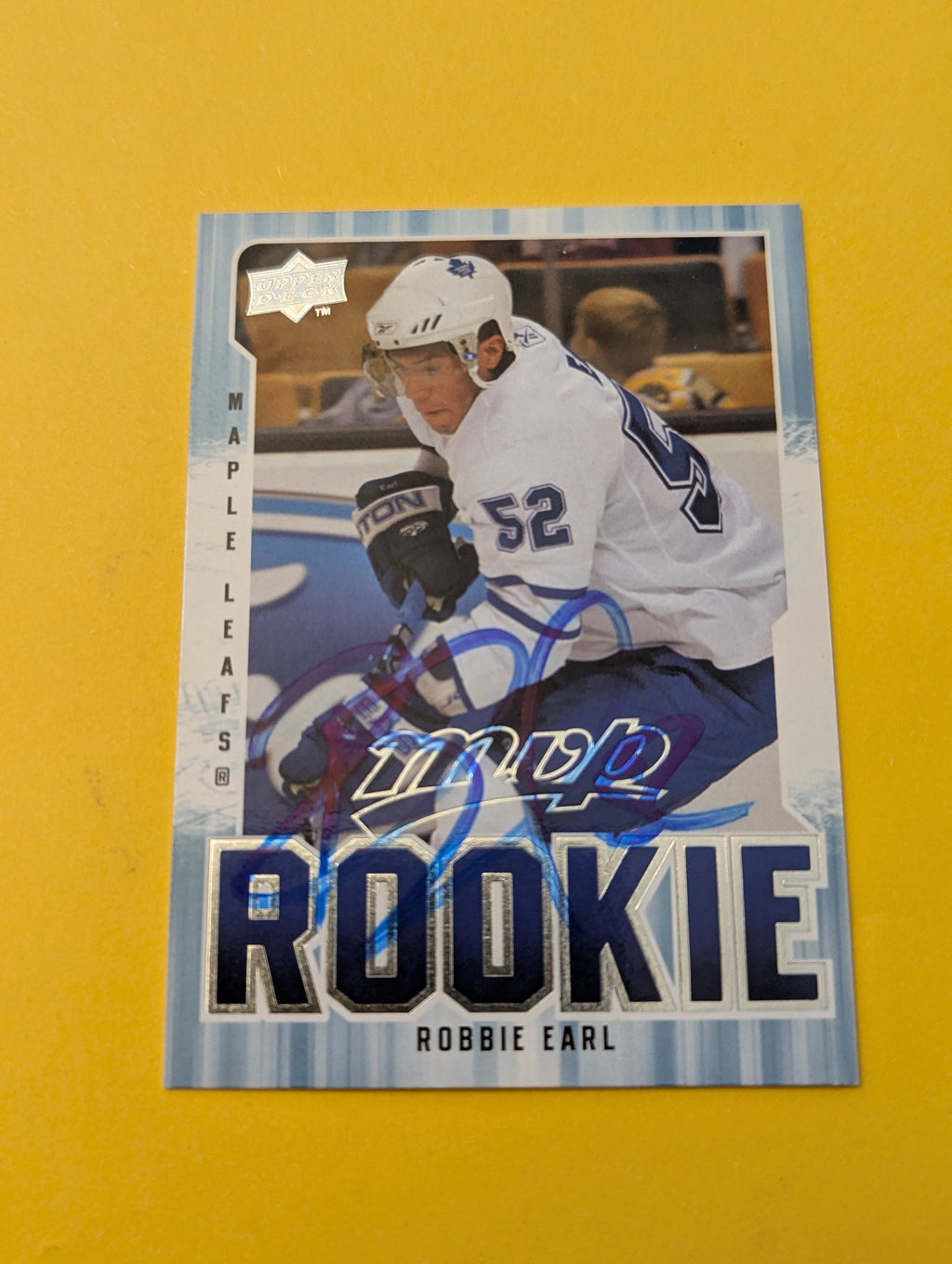 Robbie Earl Signed Toronto Maple Leafs Rookie Card