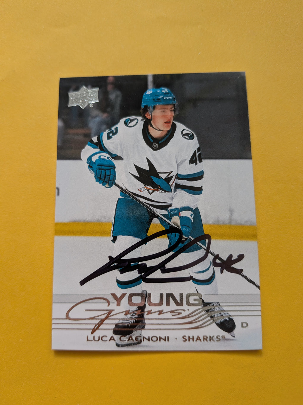 Luca Cagnoni Signed San Jose Sharks Young Guns Rookie Card
