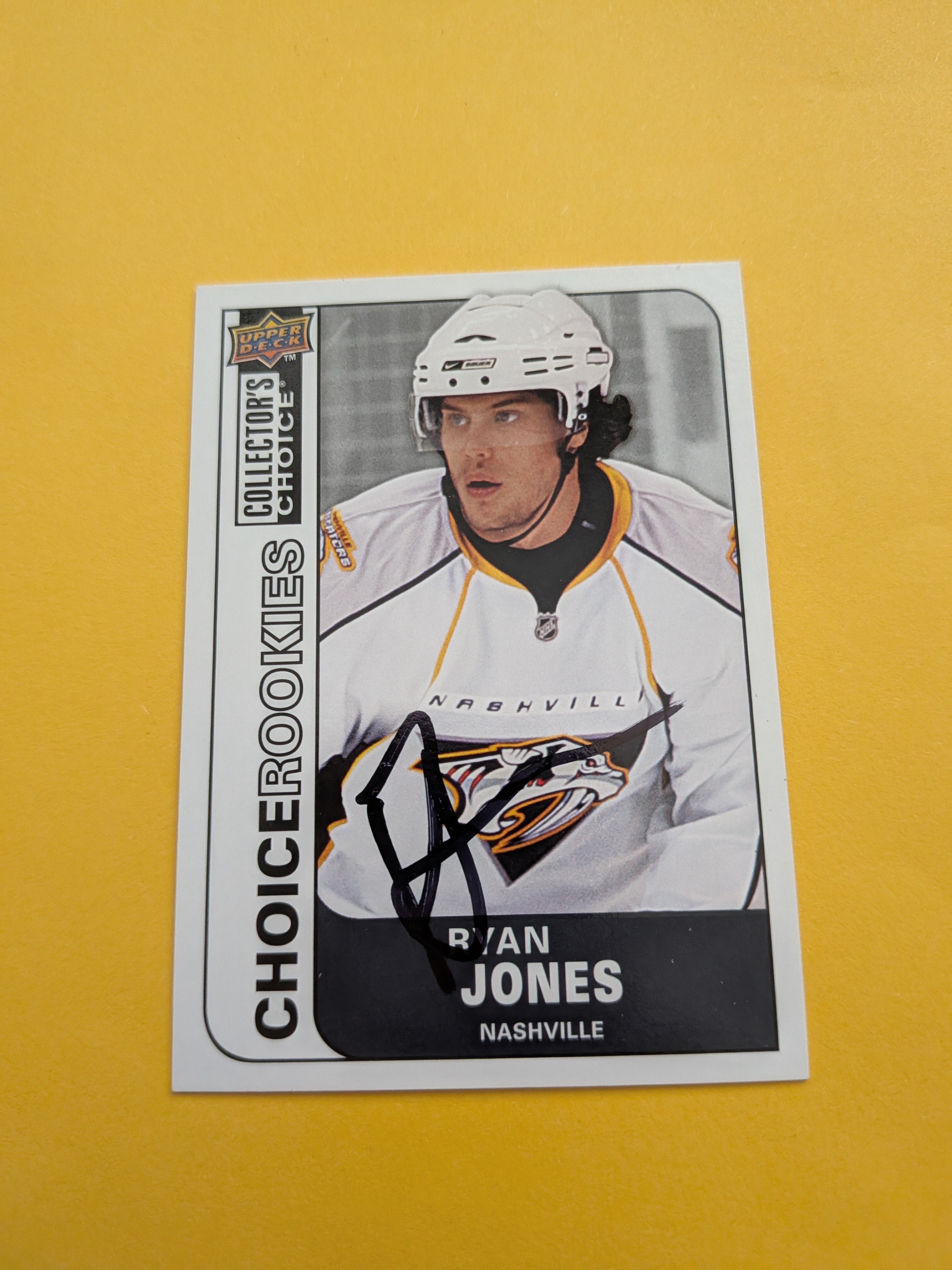 Ryan Jones Signed Nashville Predators Rookie Card E