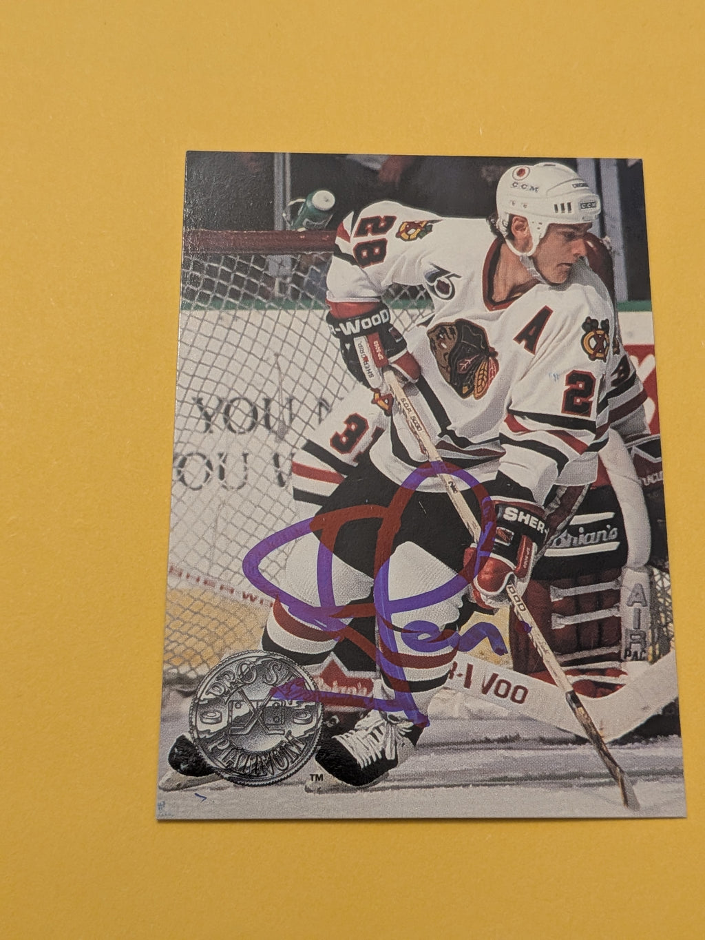 Steve Larmer Signed Chicago Blackhawks Card J
