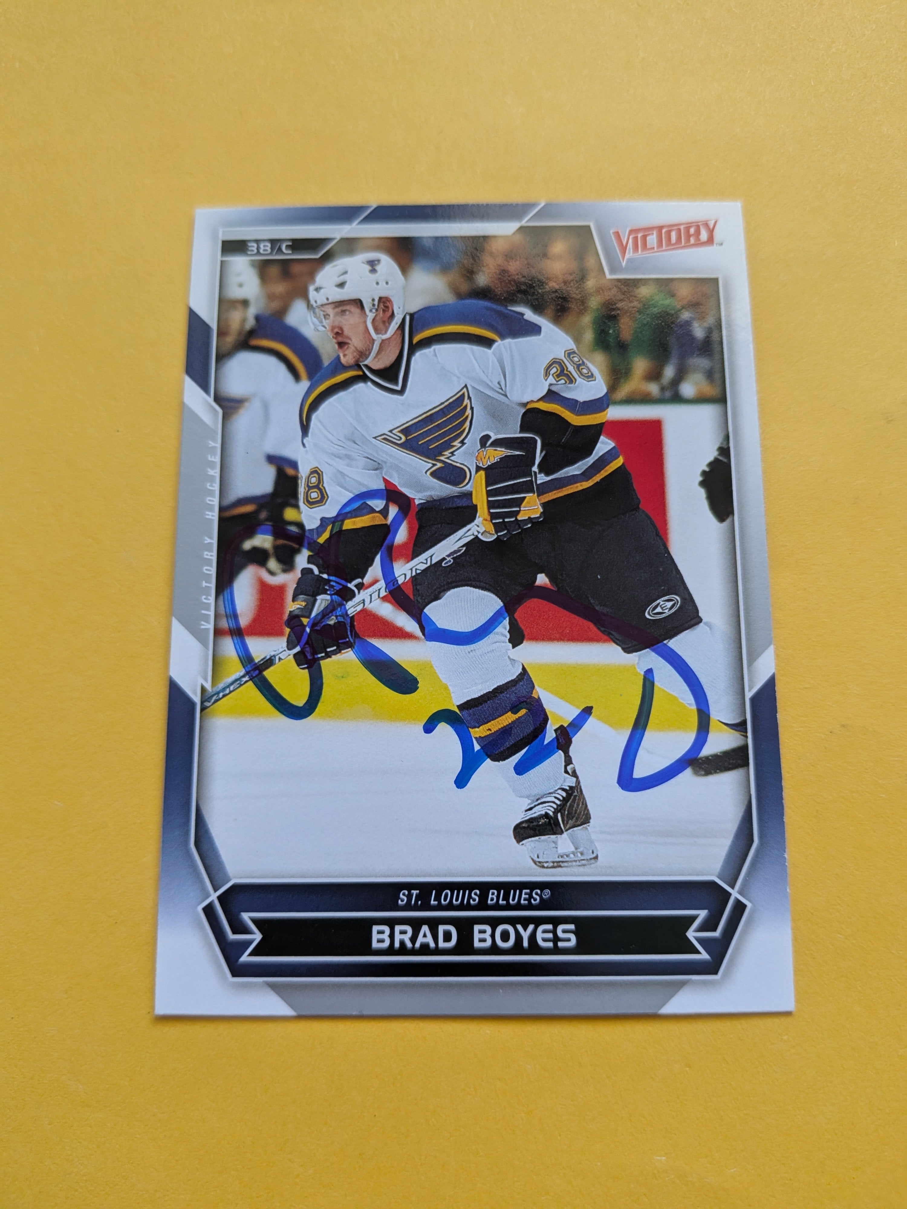 Brad Boyes Signed St. Louis Blues Card A
