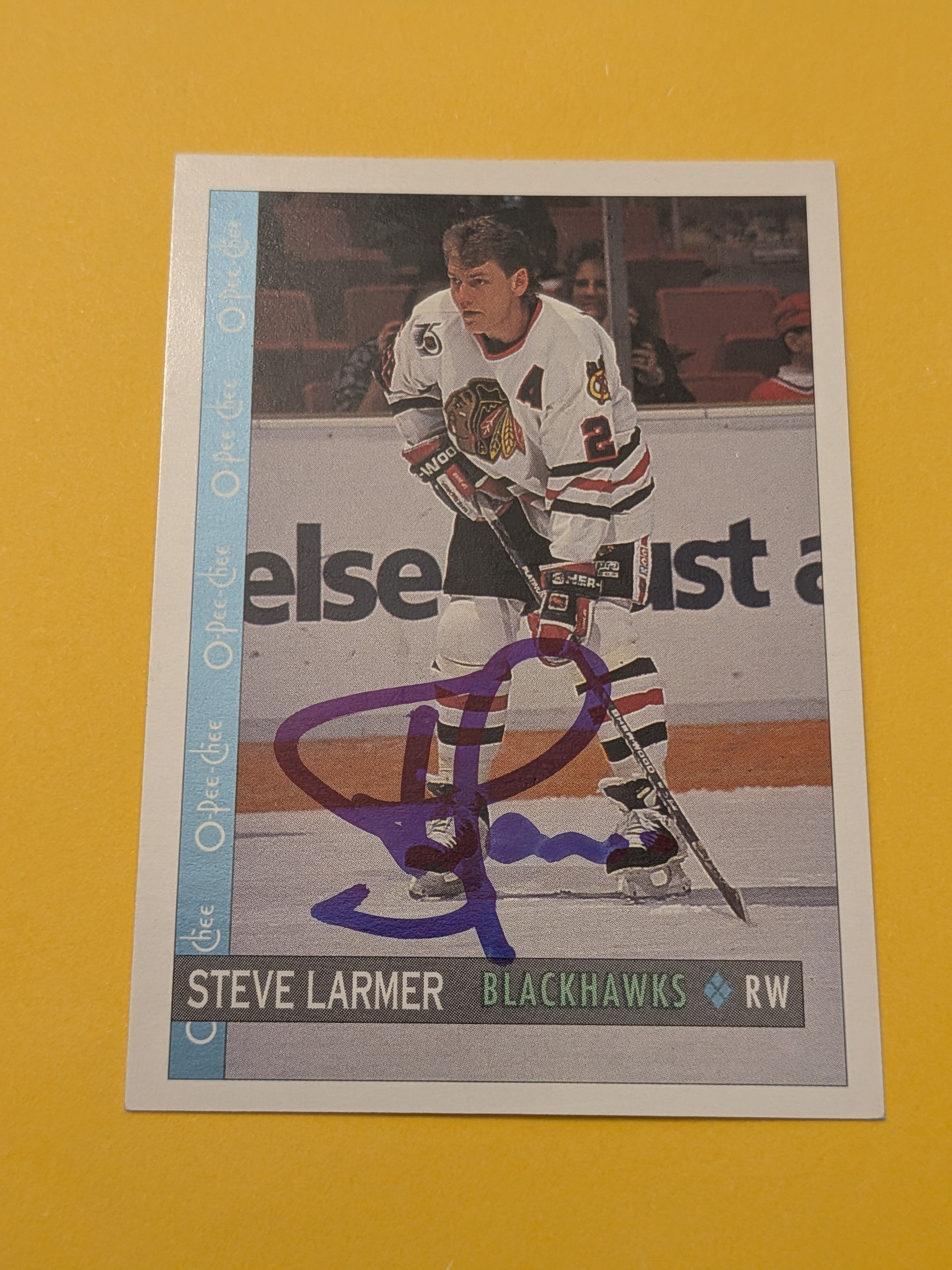Steve Larmer Signed Chicago Blackhawks Card L