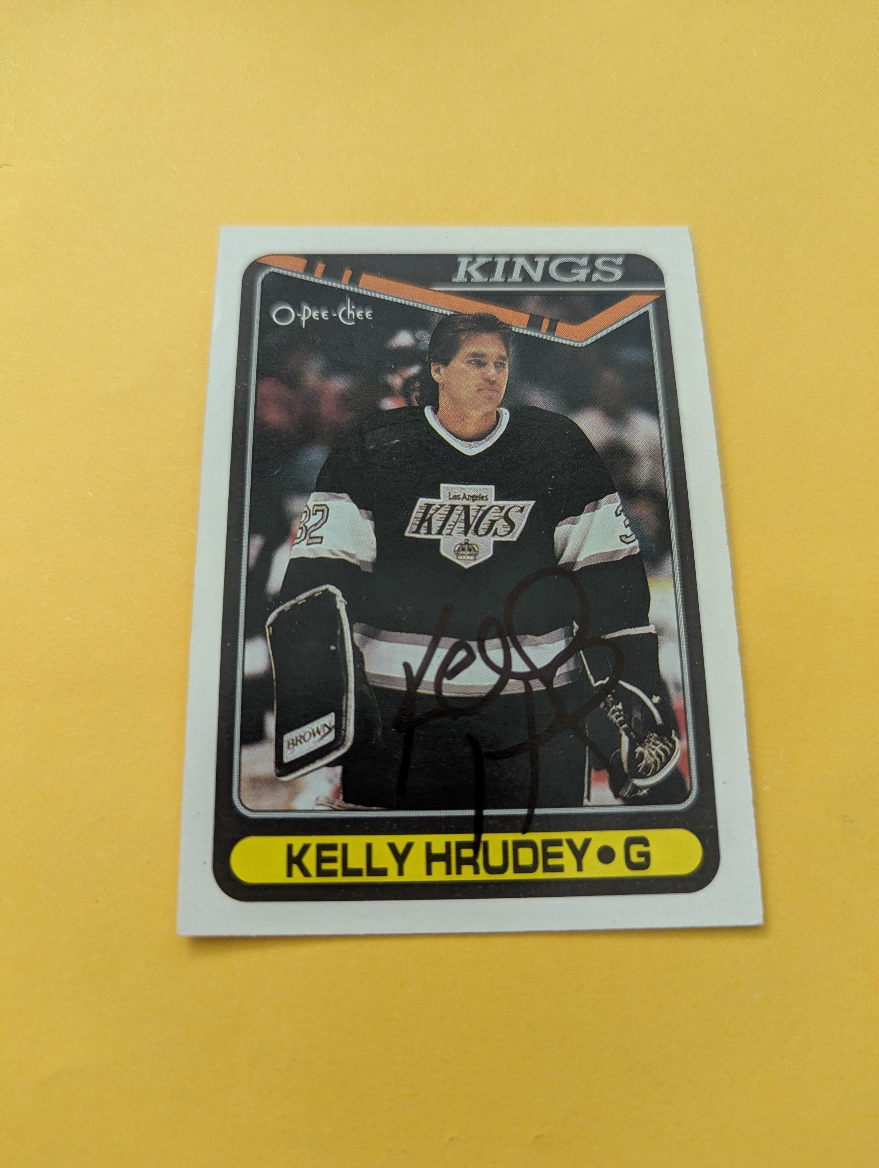 Kelly Hrudey Signed Los Angeles Kings Card