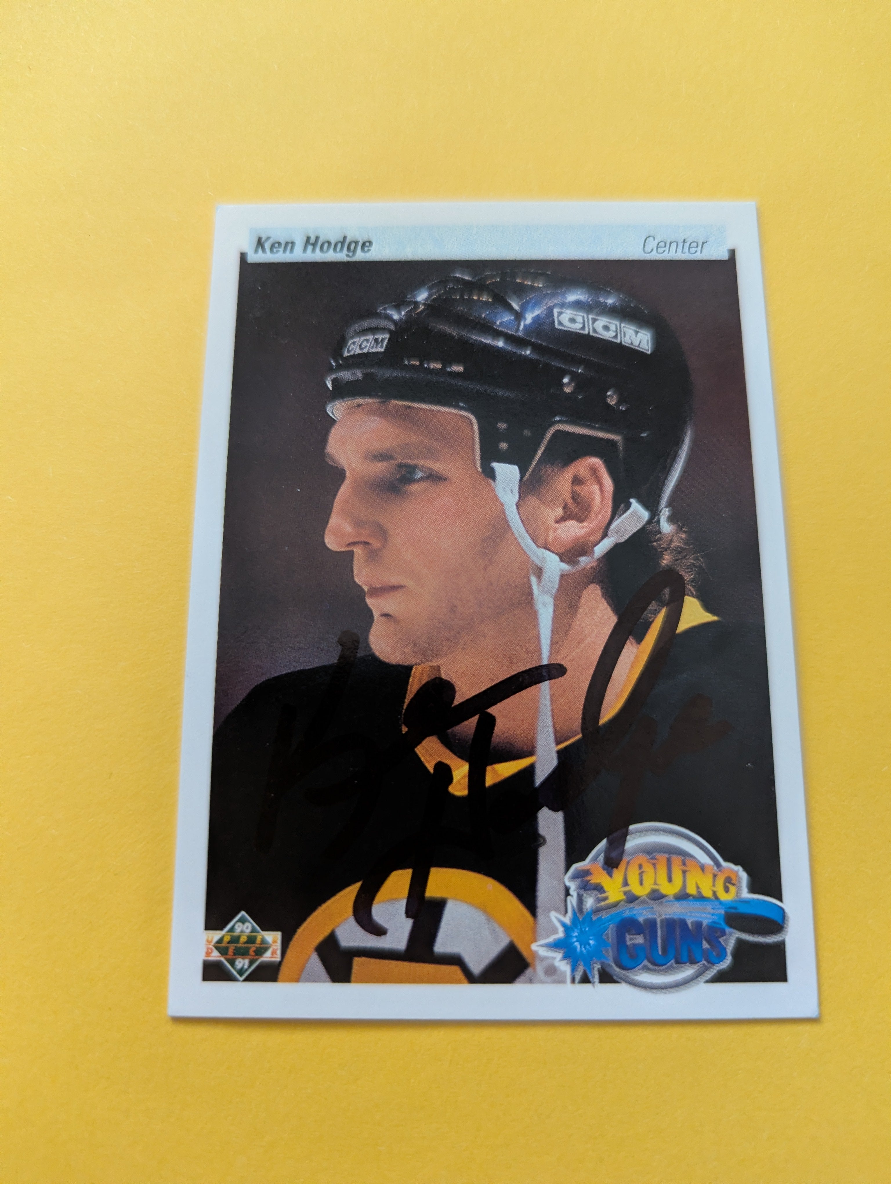Ken Hodge Signed Boston Bruins Young Guns Rookie Card