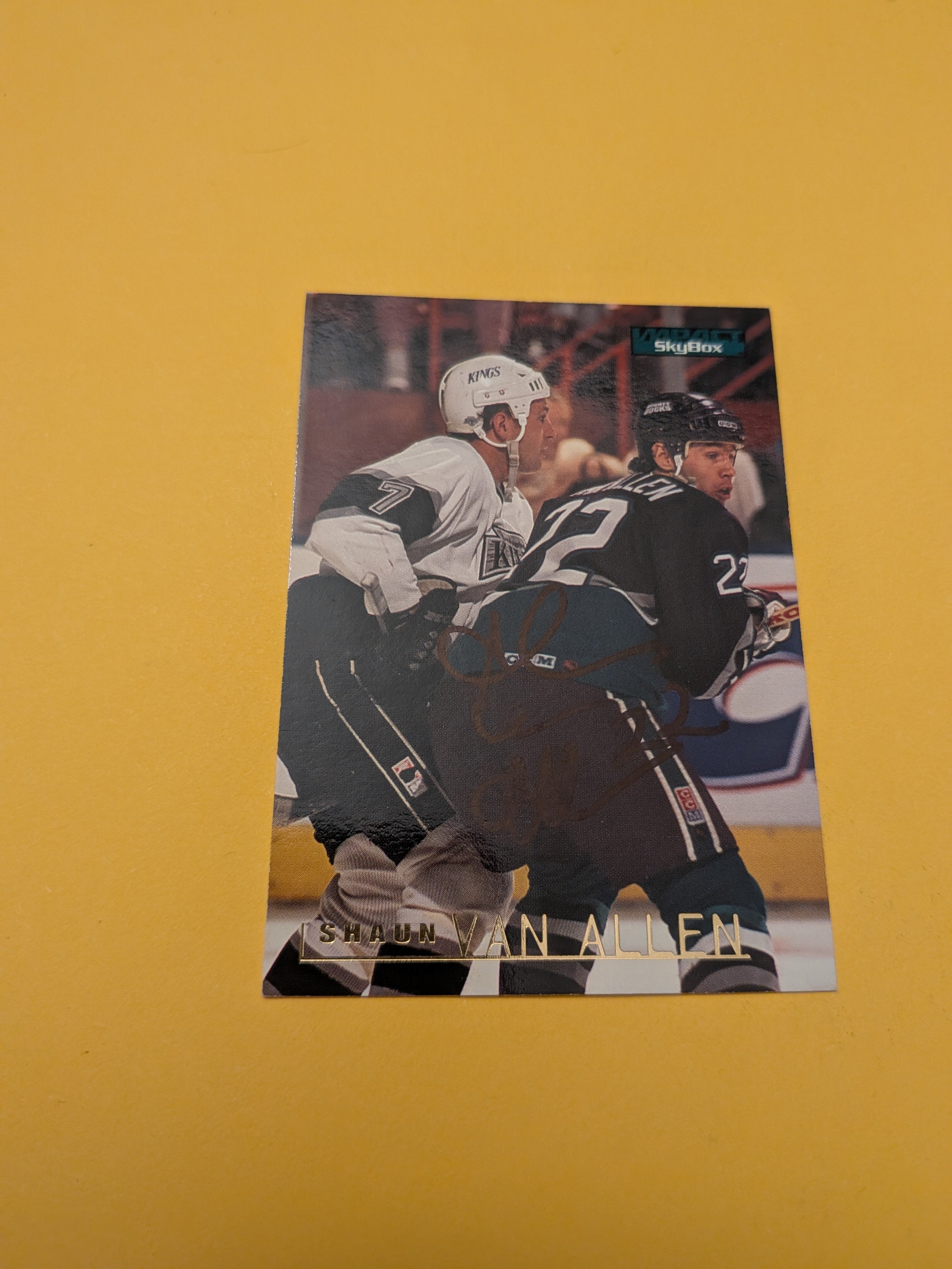 Shaun Van Allen Signed Anaheim Ducks Card A