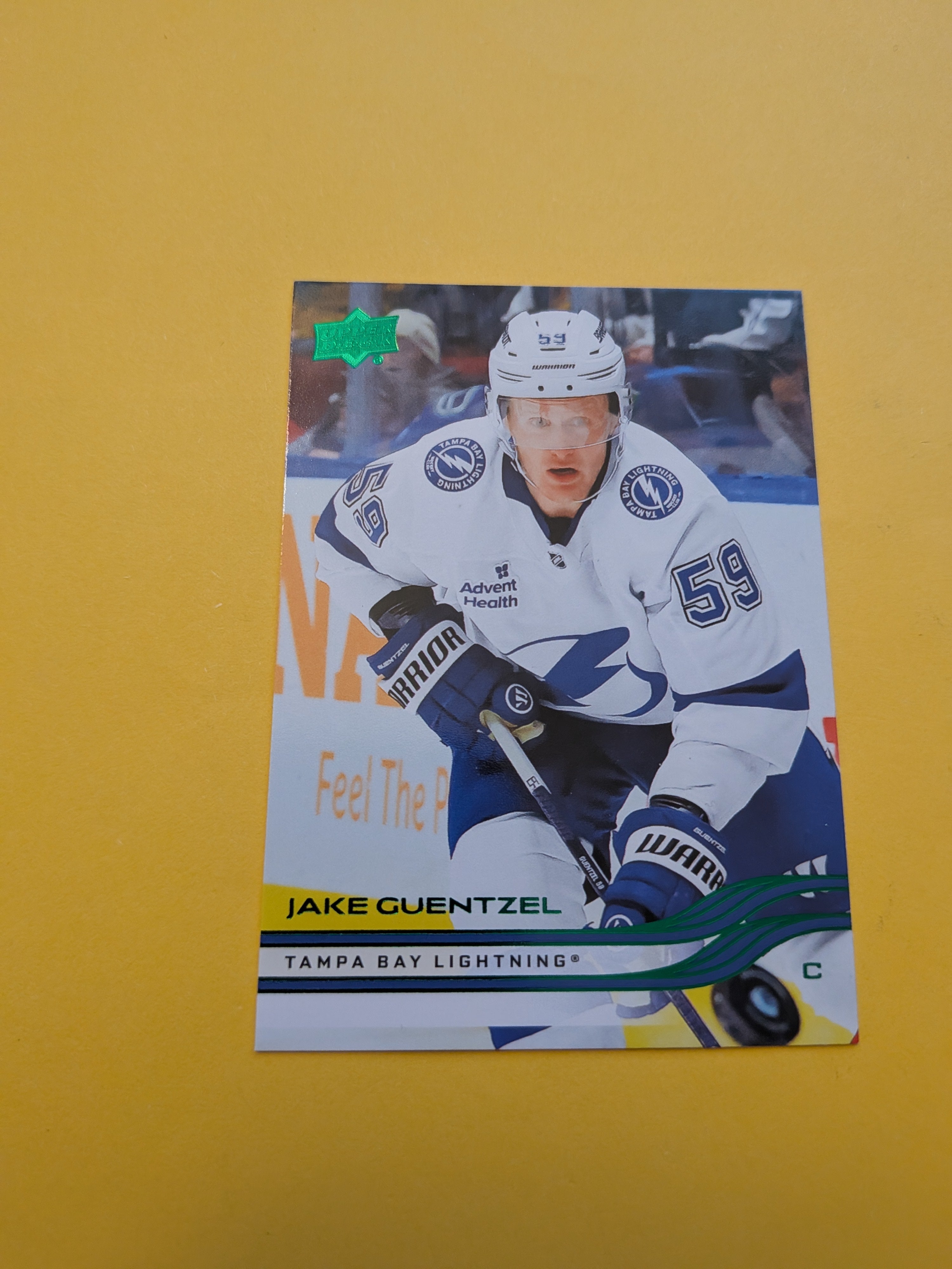 Jake Guentzel 25-26 Upper Deck Green Holiday Card